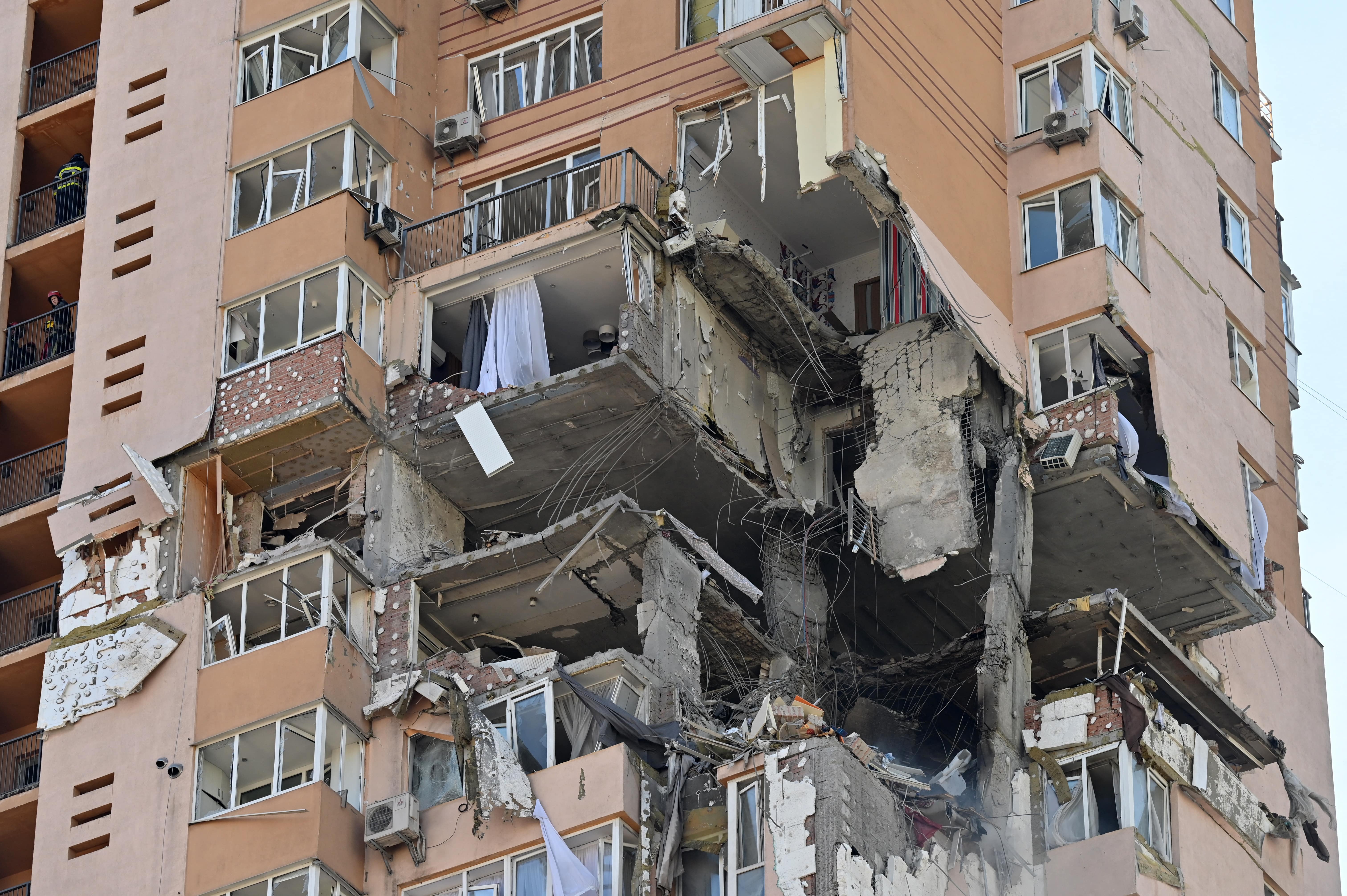 apartment block shelled Kyiv