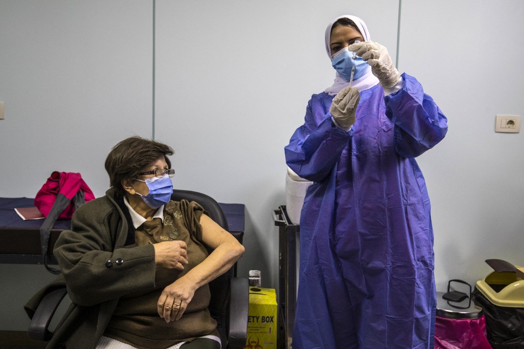egypt-covid-vaccine-march-2021-afp