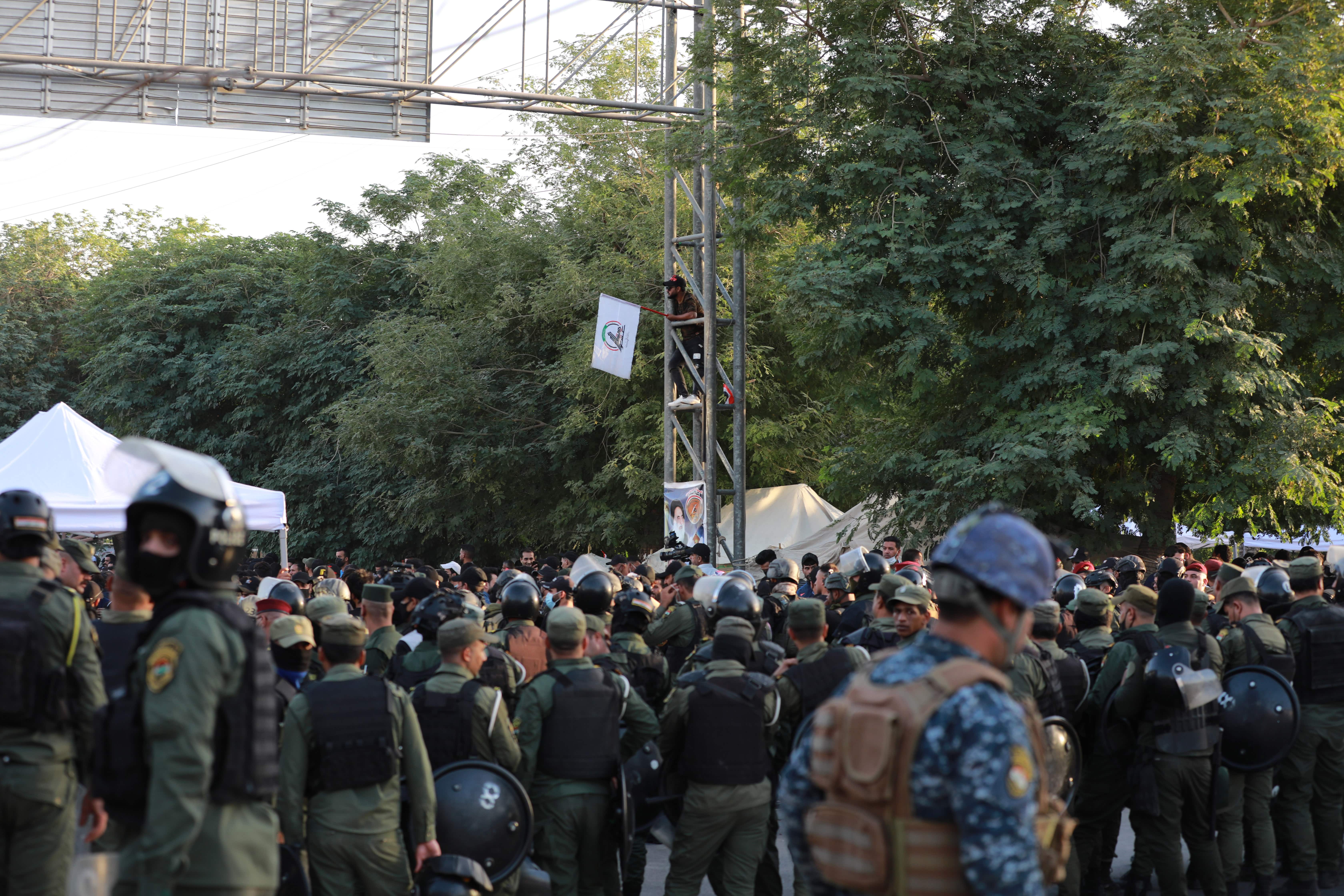iraq-baghdad-protest-against-elections-october-mee