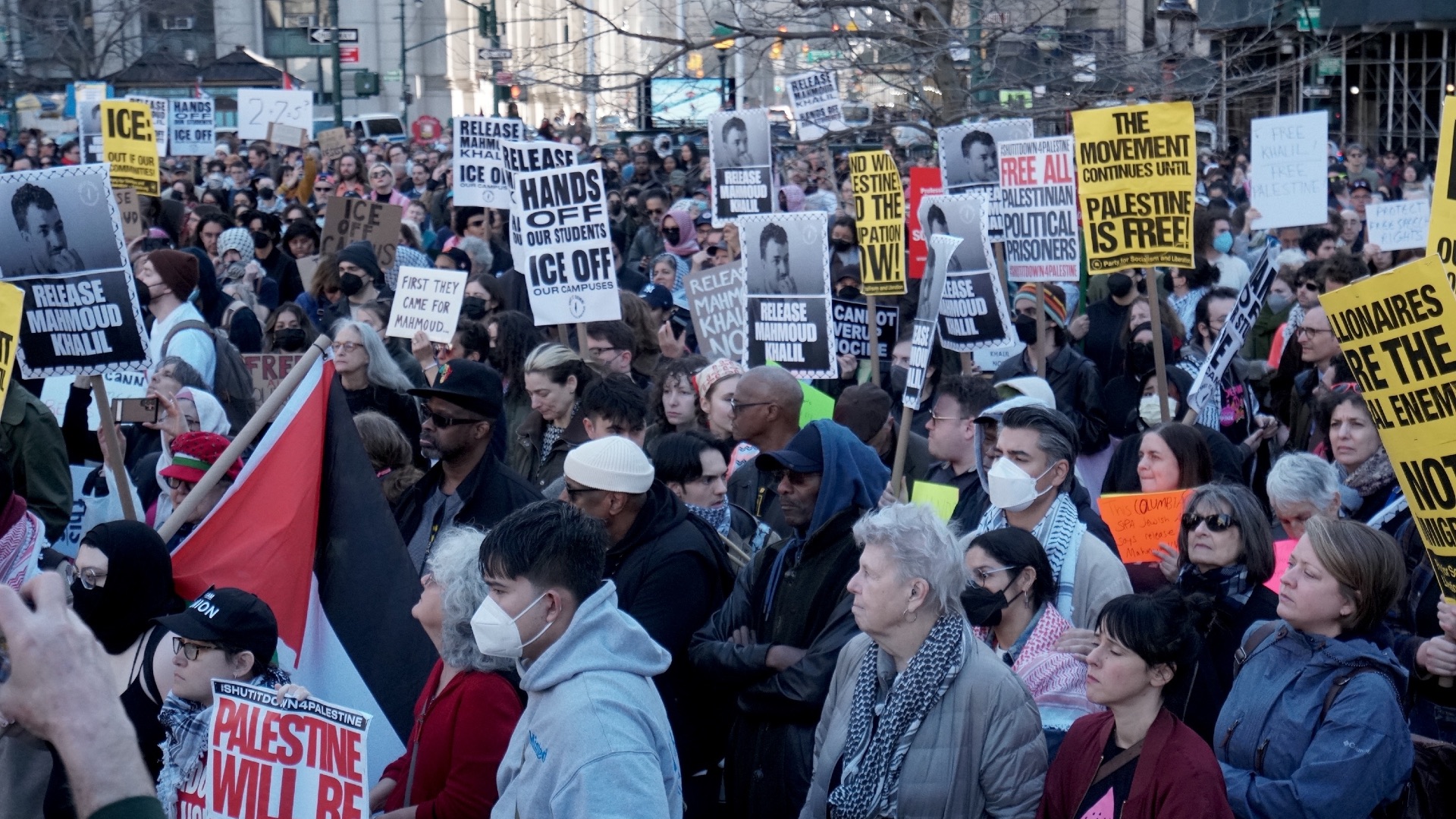 Thousands protest for the release of Mahmoud Khalil in NYC on March 10, 2025 (MEE/Azad Essa)