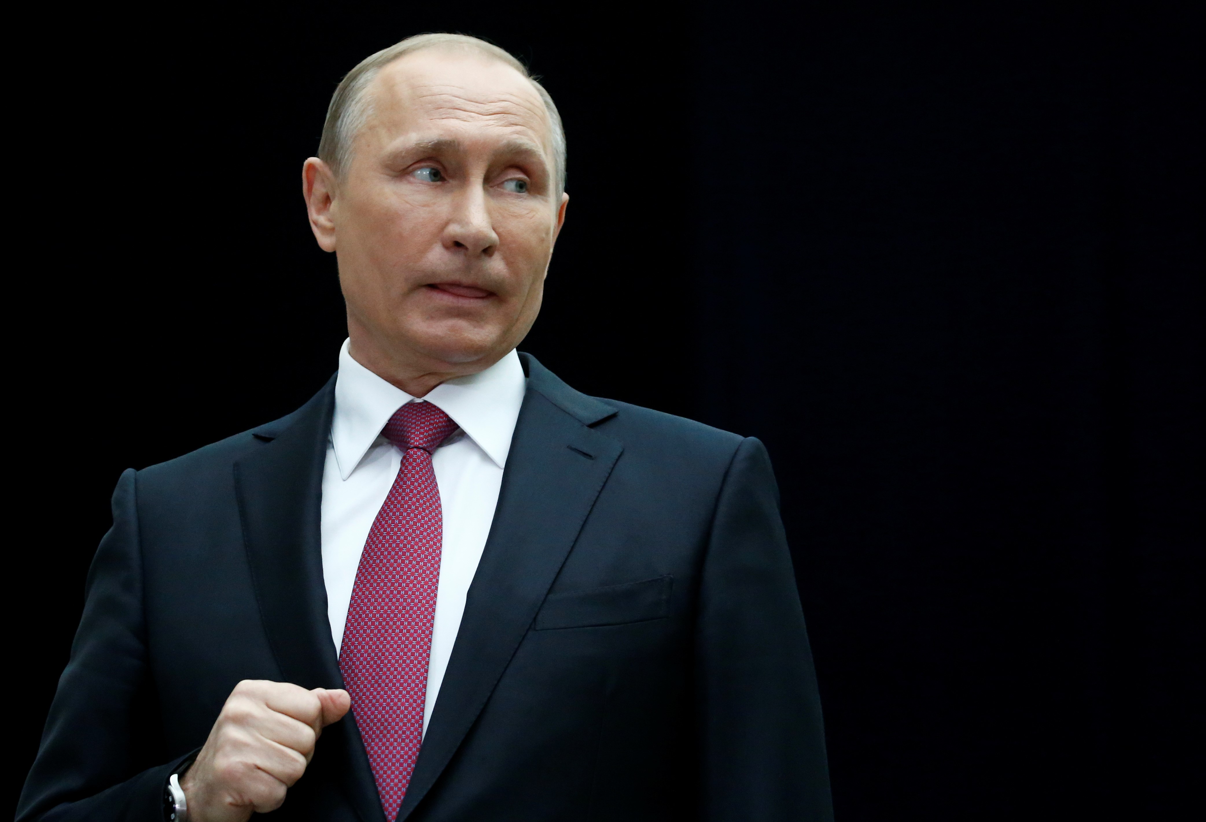 Le président russe Vladimir Poutine participe à une réunion avec des journalistes à l’issue d’une émission diffusée en direct à l’échelle nationale à Moscou (Russie), le 15&nbsp;juin&nbsp;2017 (Reuters)