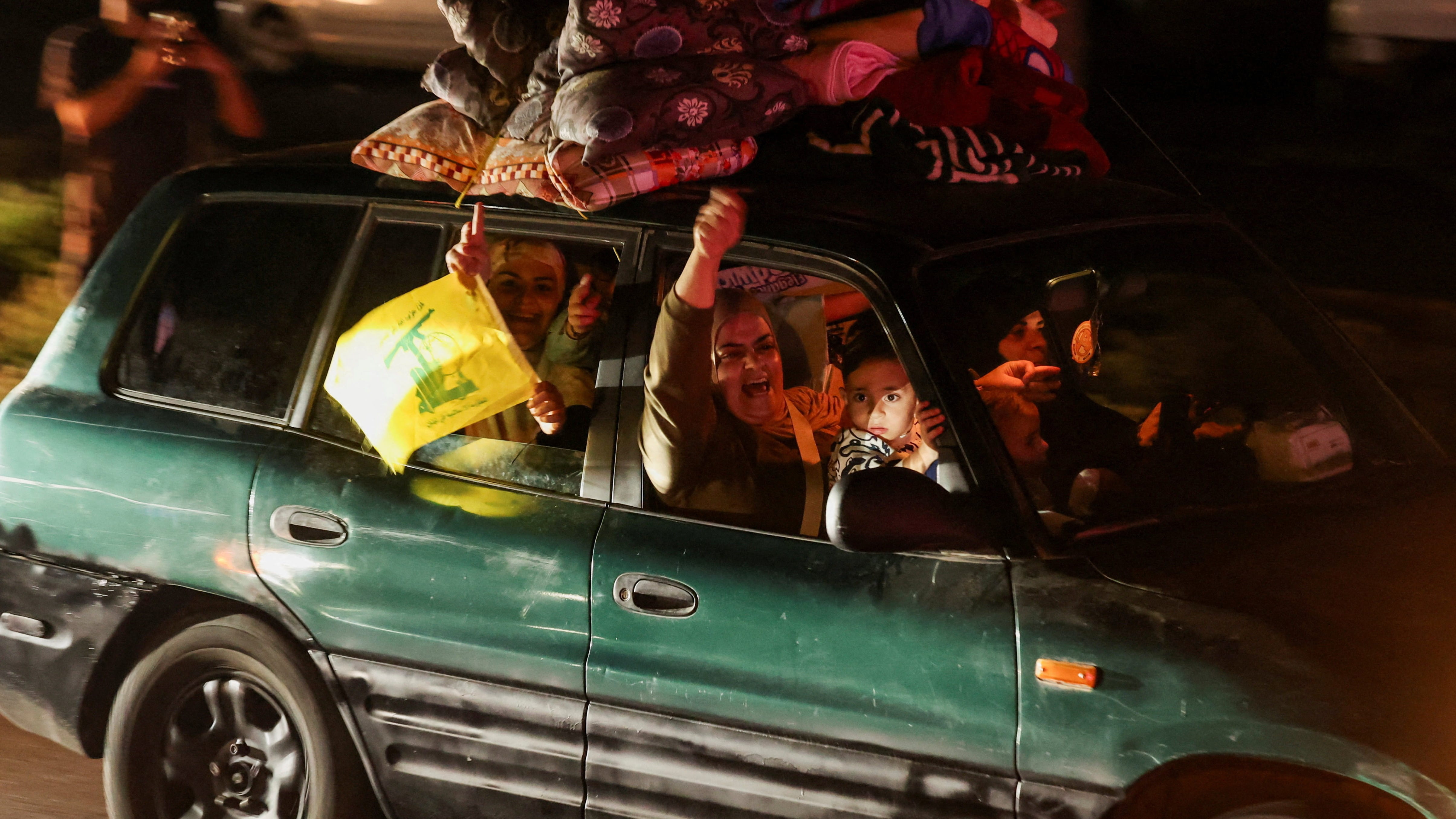 Displaced people return to their homes after a 10-day ceasefire between Lebanon and Israel went into effect, in Sidon, Lebanon, April 17, 2026 