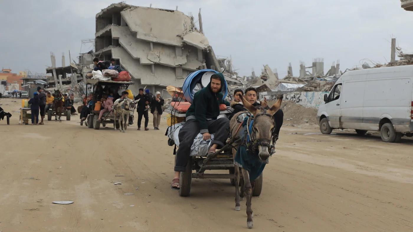 Palestinians flee their homes in northern Gaza