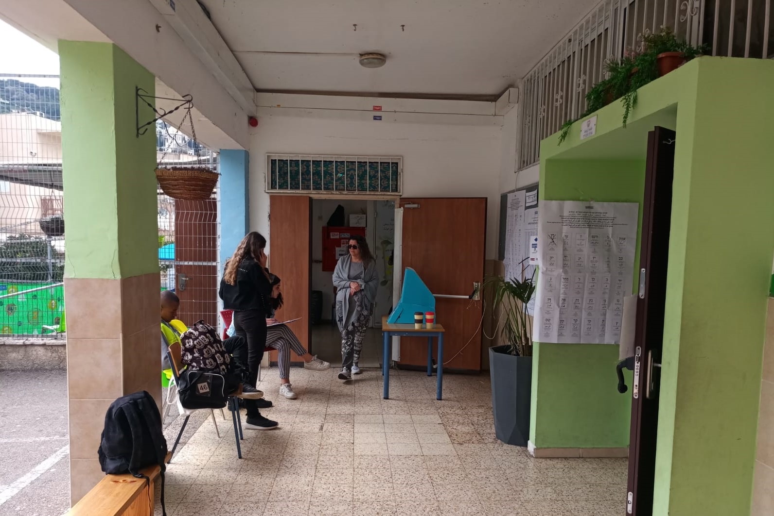 Palestinian citizens of Israel vote in the triangle (MEE/Muhammad Qadan)
