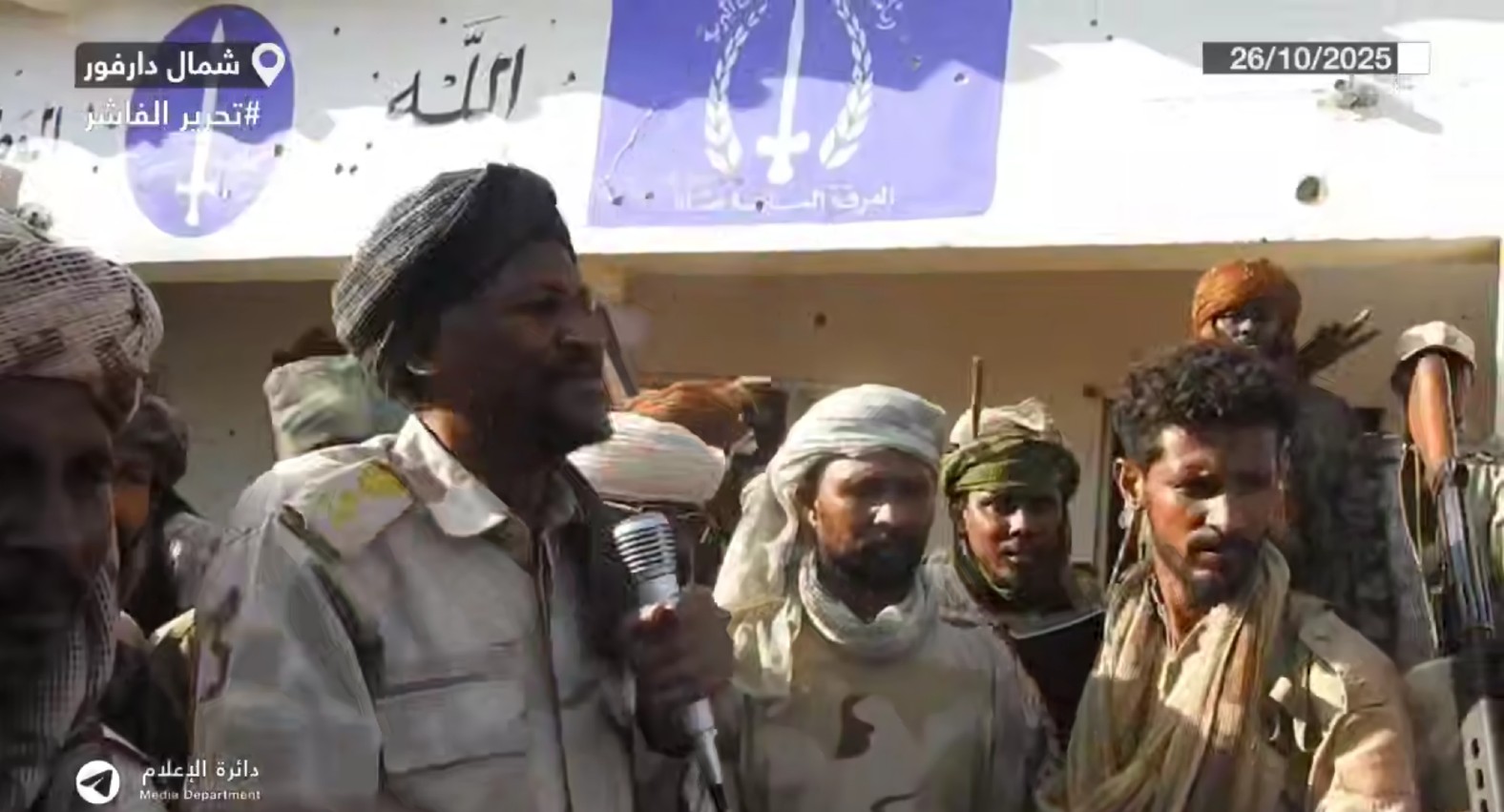 RSF commander Abdul-Rahim Dagalo addresses his troops at the Sixth Infantry garrison in el-Fasher (RSF)