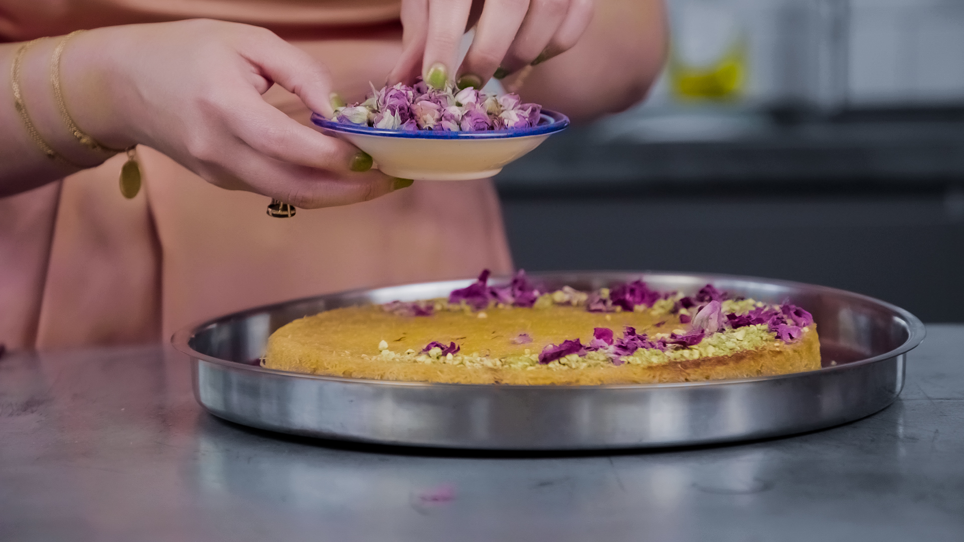 Decorating Kunafa