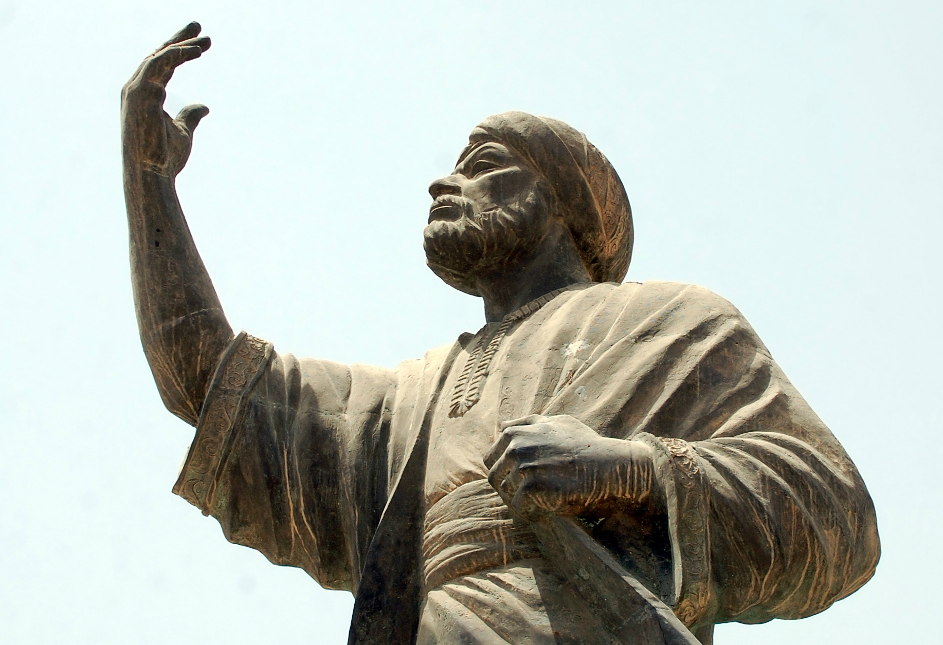 A statue of al-Mutanabbi, who travelled extensively throughout modern-day Syria, Iraq and Egypt among others (creative commons)