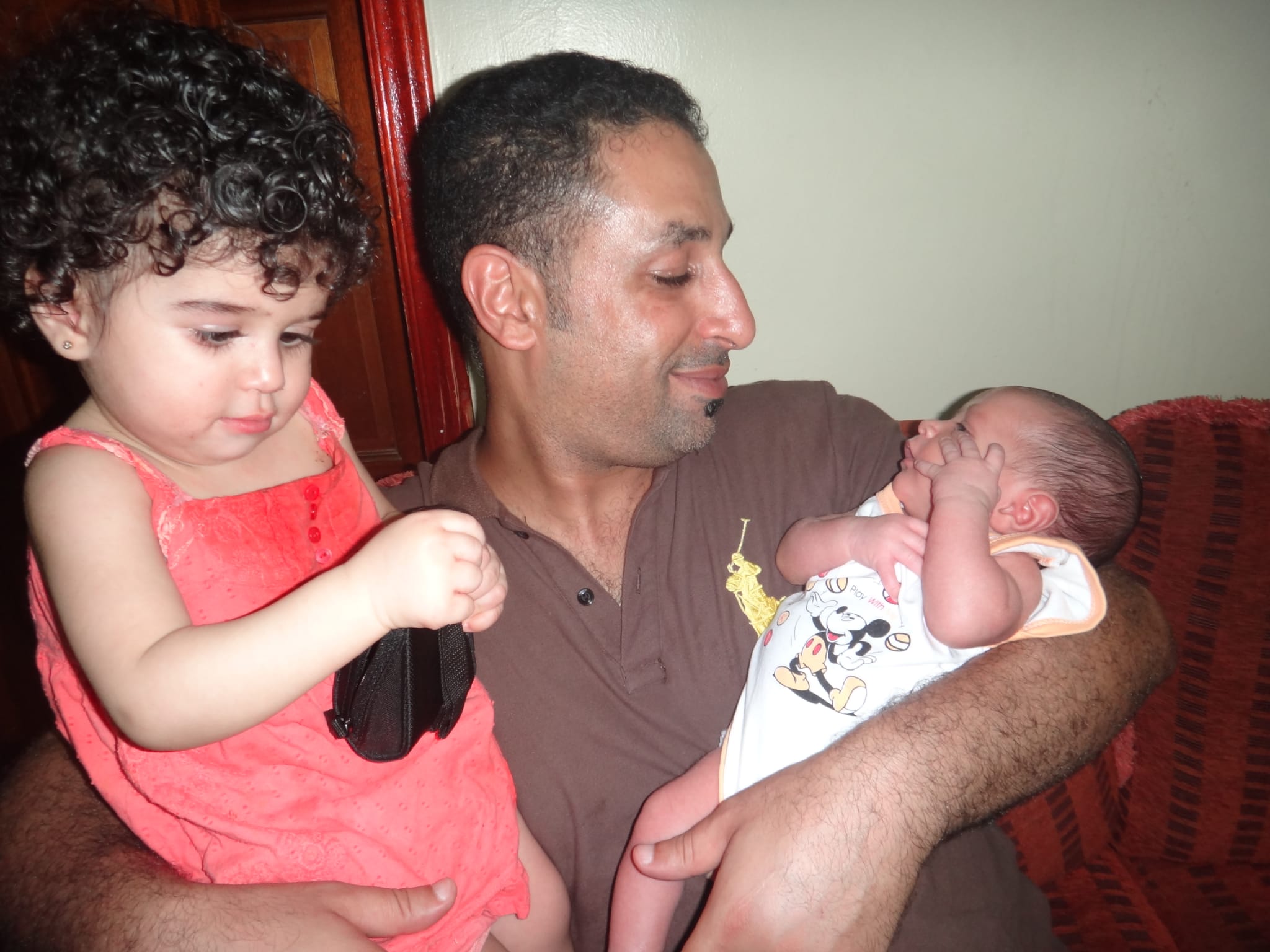 Naji Fateel his his daughter, Jehad, and son, Nidal, before he was imprisoned (Fatima Fateel)