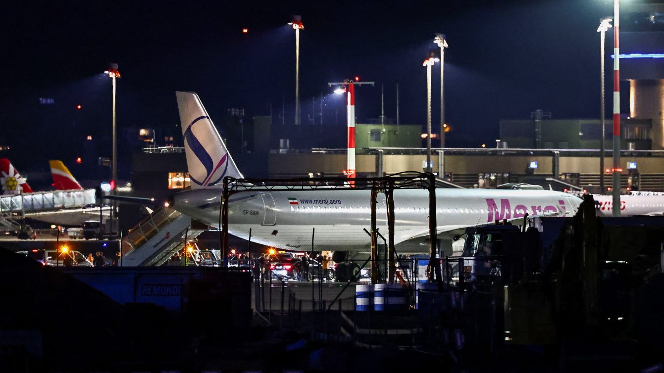 Convoy escorts a plane carrying an Iranian delegation led by chief negotiator Mohammad Bagher Ghalibaf and Foreign Minister Abbas Araghchi after landing at Zurich Airport in Switzerland, 20 June 2026 (Denis Balibouse/Reuters)
