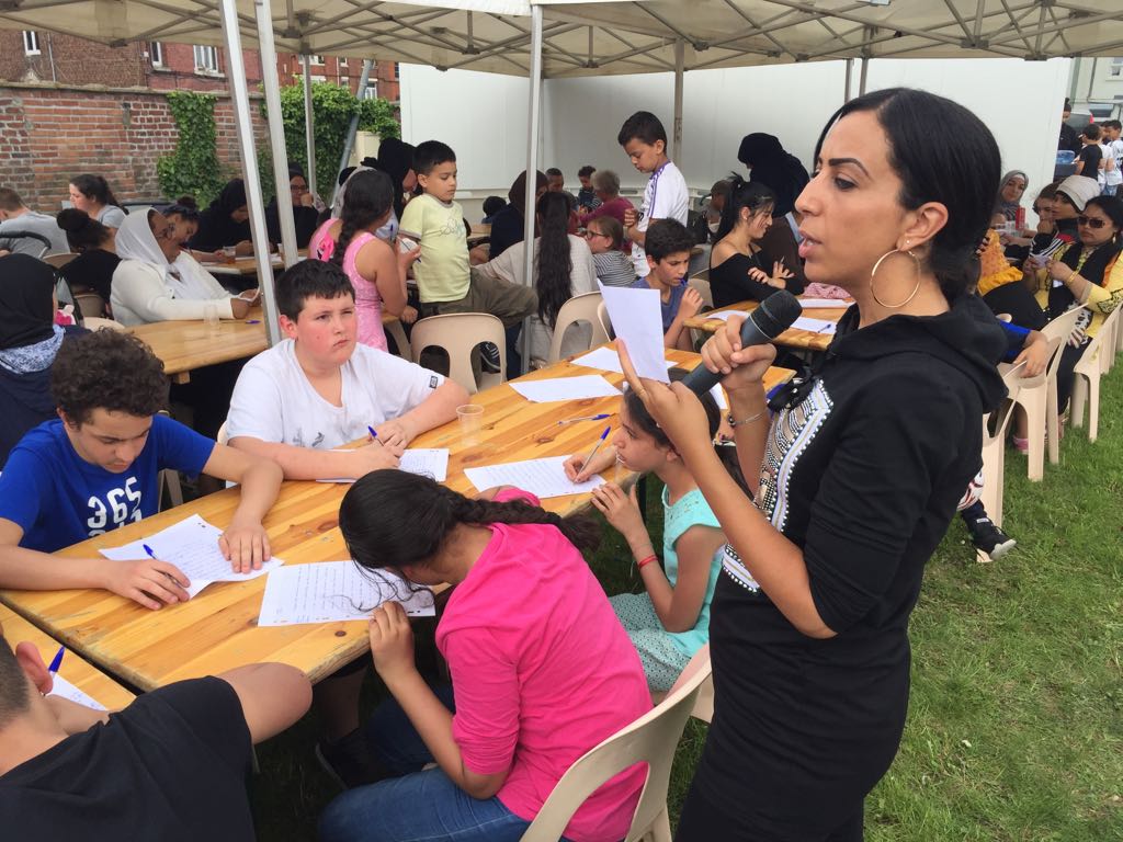 Faiza Guene delivers workshops ()