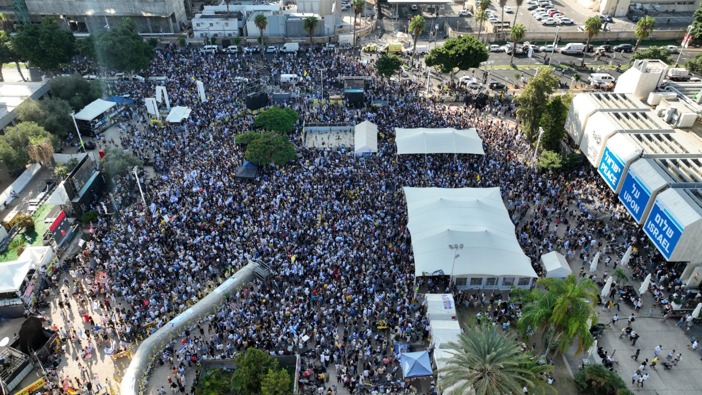 Hostages Square