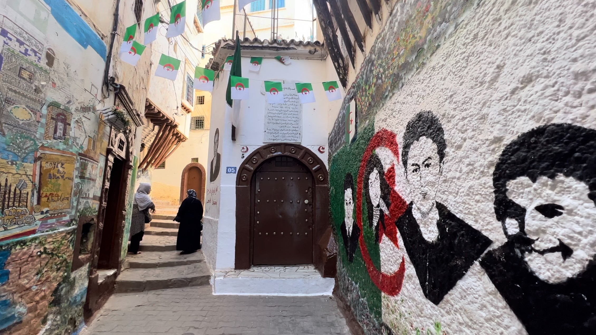 The Kasbah is a labyrinth of winding streets, shops, homes, and mosques (MEE/Abdunour Berrah)