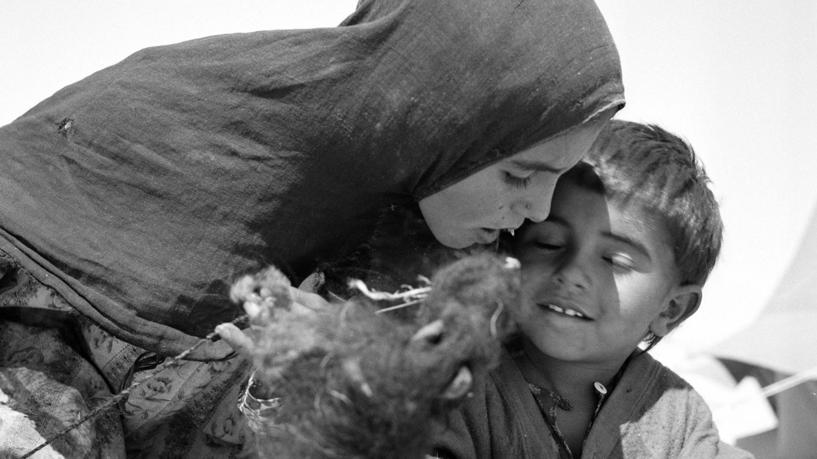 Qatari Bedouin children play (The David Collection/Jette Bang)