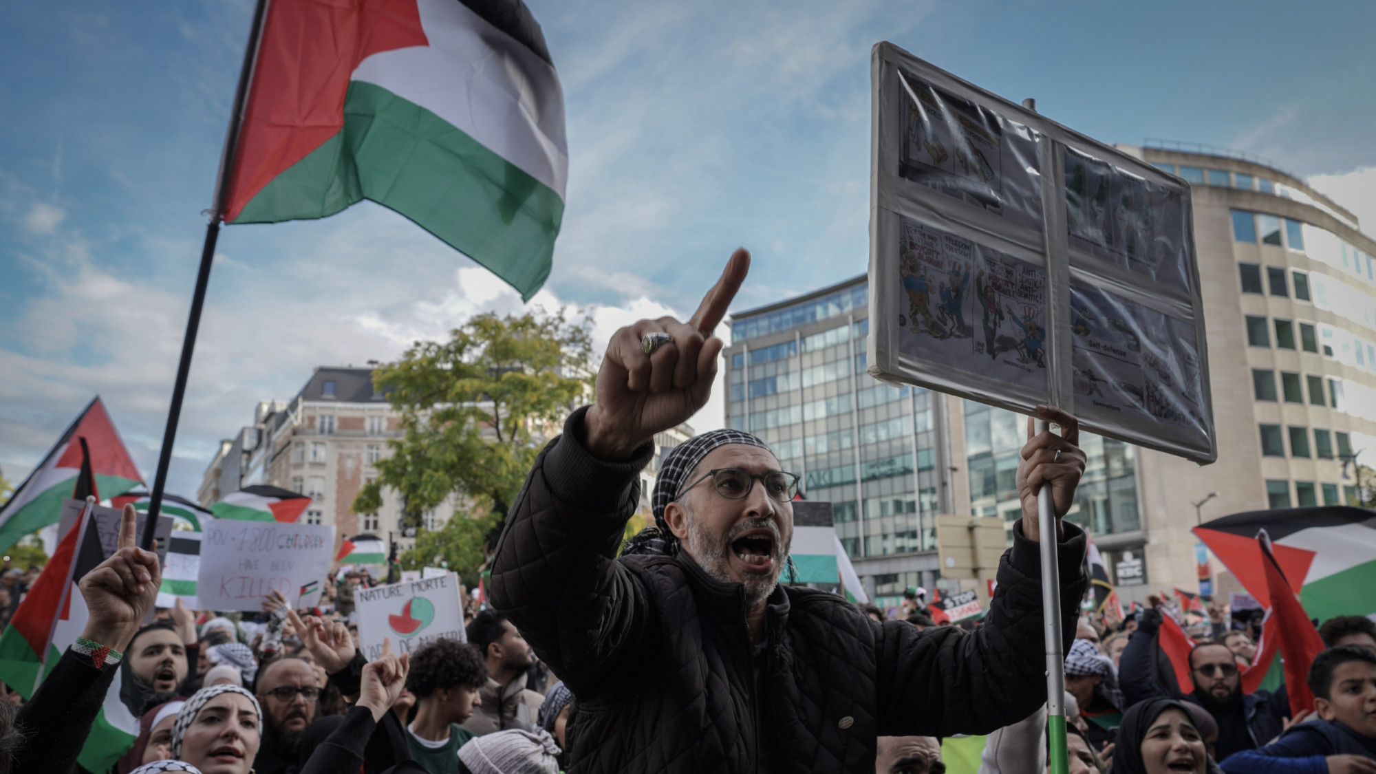 Protesters urged the European Union to push for a ceasefire (MEE/Sanad Abu Latifa)