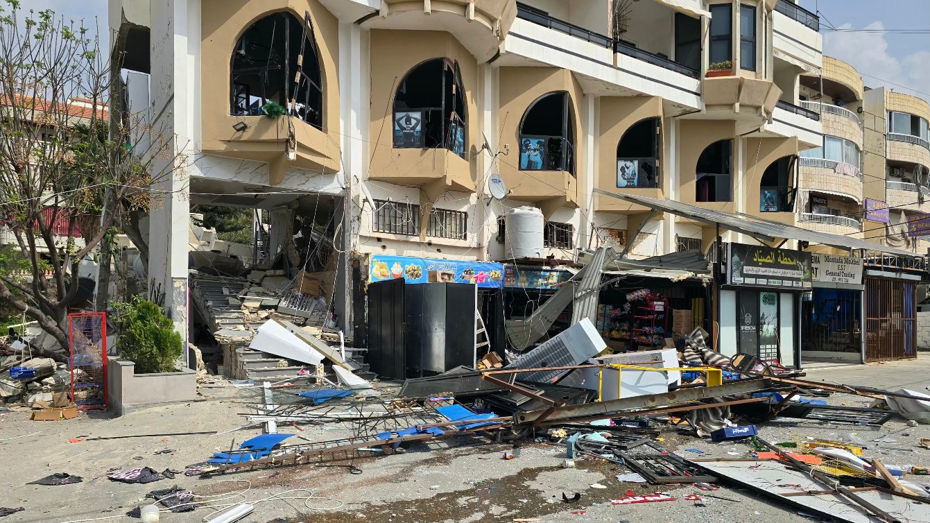 Israeli air strike targeted the southern coastal city of Tyre’s Al Hosh neighbourhood on 19 March 2026. KAWNAT HAJU / AFP