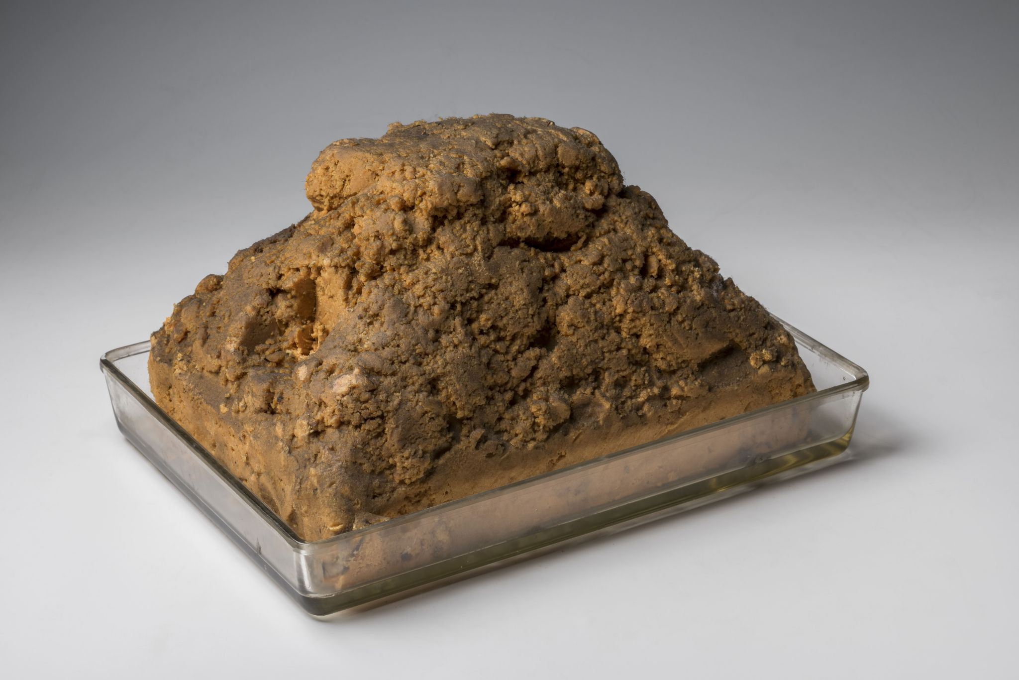 Le musée égyptien de Turin, en Italie, expose des tas de graisse vieille de 3 000 ans, trouvées dans la tombe de Kha à Deir el-Médineh, près de Louxor (Museo Egizio Torino)