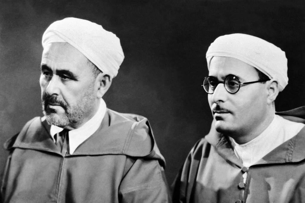 An undated picture taken in Cairo in February 1948 of Abdelkrim El Khattabi, former leader of the Rif rebellion, with his brother Mohamed Khattab (J. Weinberg/AFP)