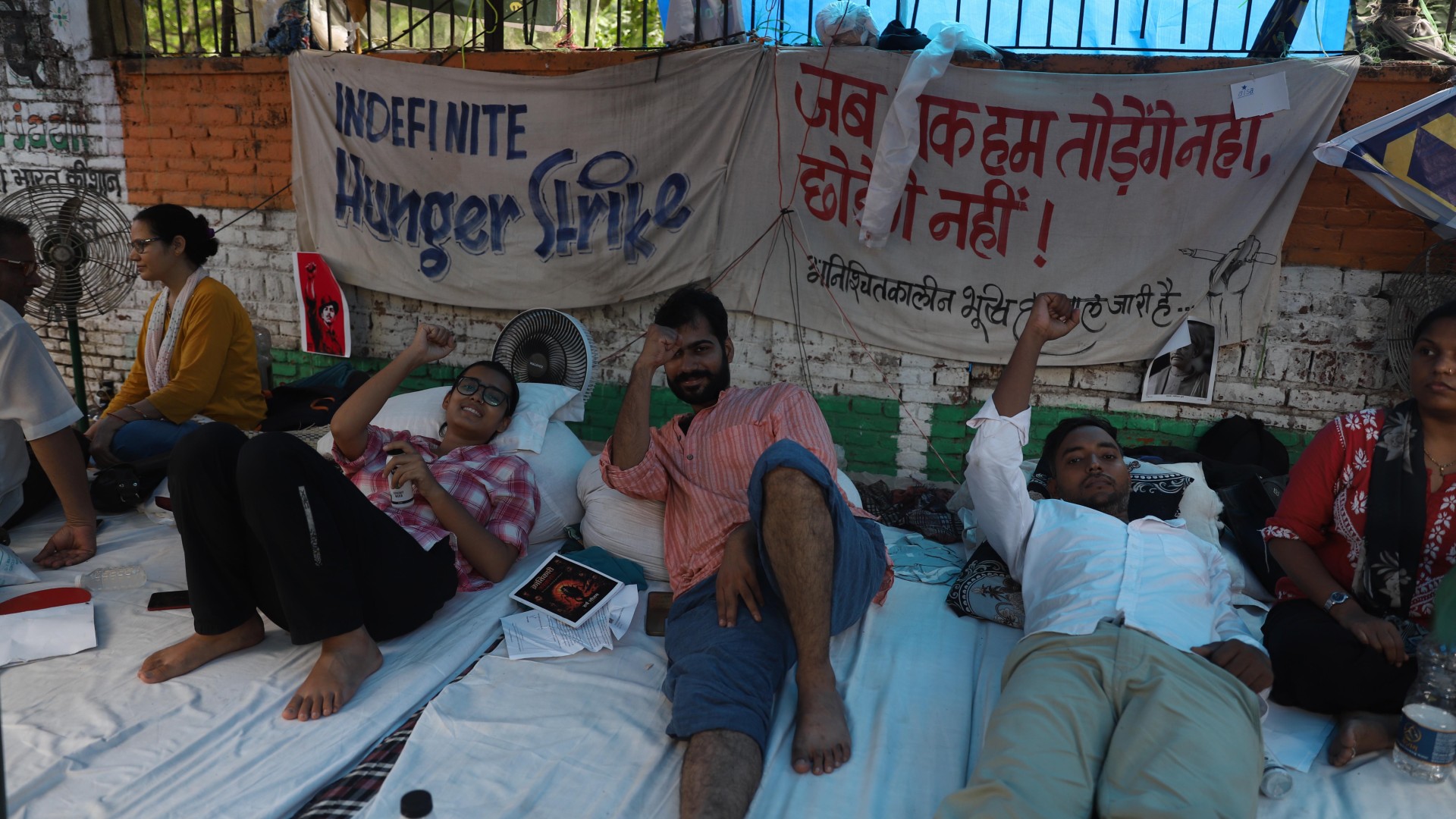 Protesters demanding the resignation of India's education minister go on an indefinite hunger strike at Jantar Mantar in New Delhi