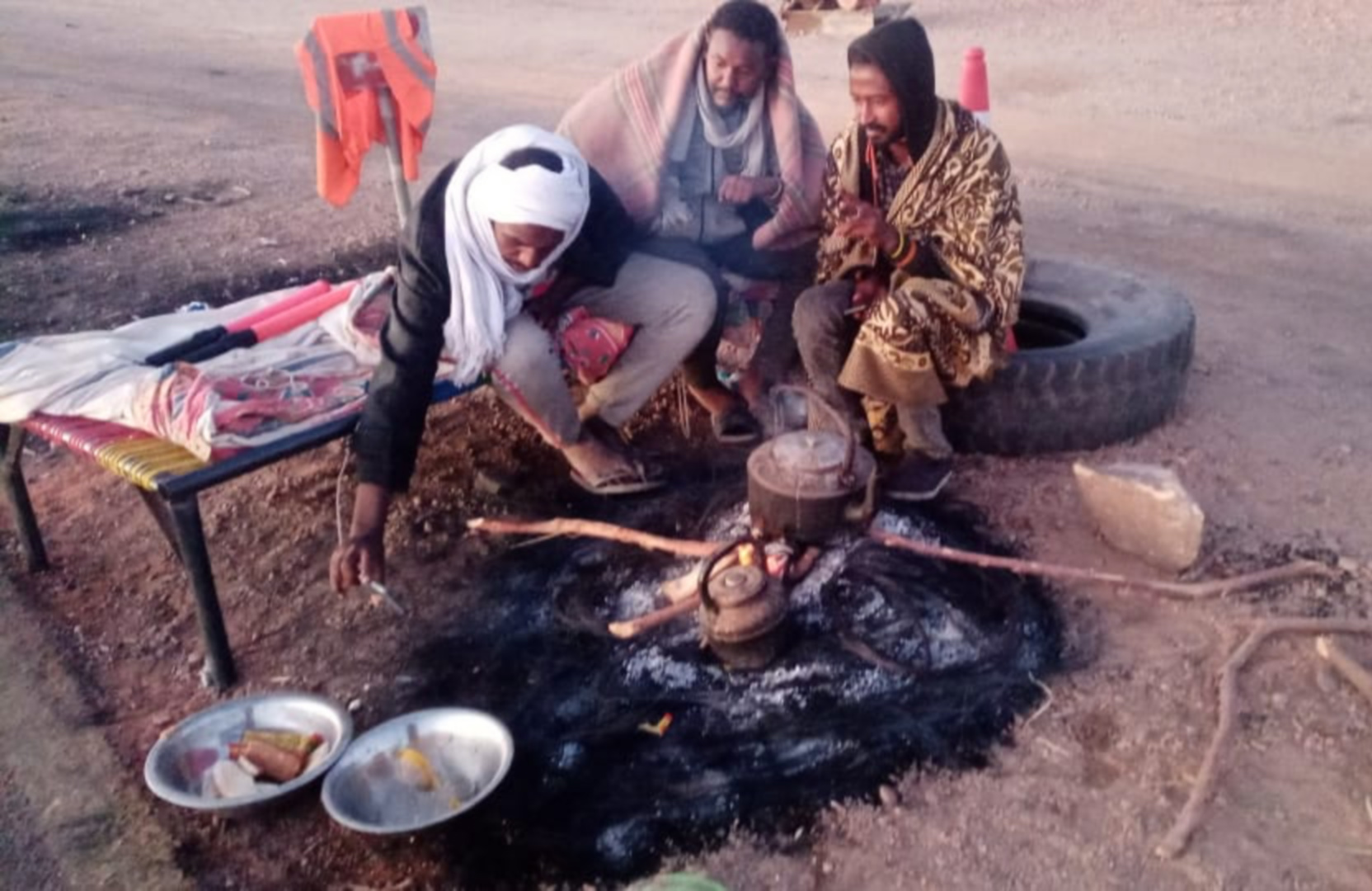 Sudanese protesters block trade route with Egypt