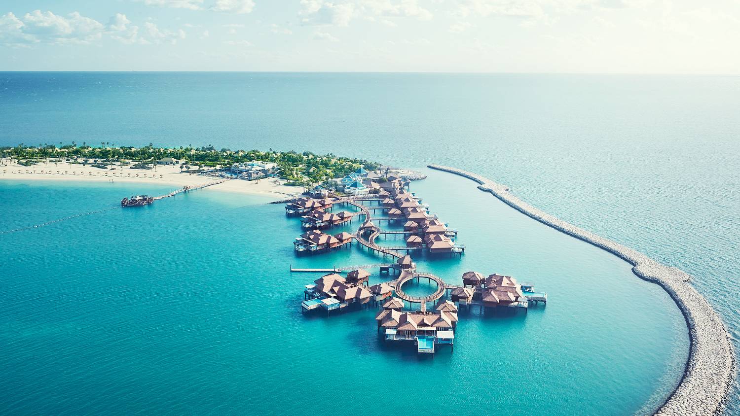 Luxury waterfront accommodation offers mini-breaks from the city (CC) 