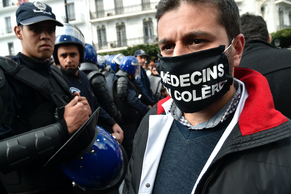 « Ce n’est pas en décrétant des lois que l’on va changer les comportements. Il faut une profonde refondation pour juguler la violence », préconise la sociologue Yamina Rahou (AFP)