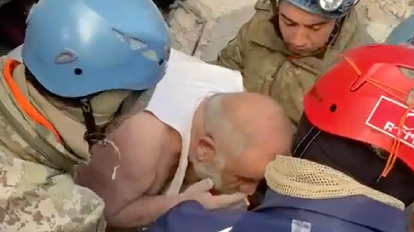 Soner Tugtekin survivor cigarette