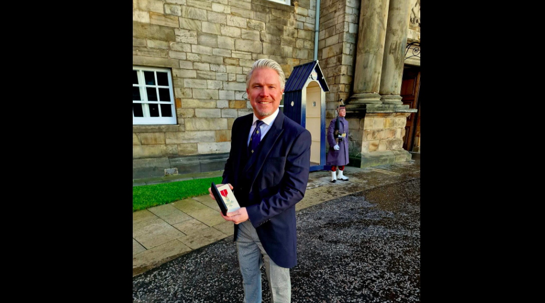 Roberts received the Order of the British Empire, one of Britain's highest honours, after for services to Army Boxing (Screengrab/Facebook)