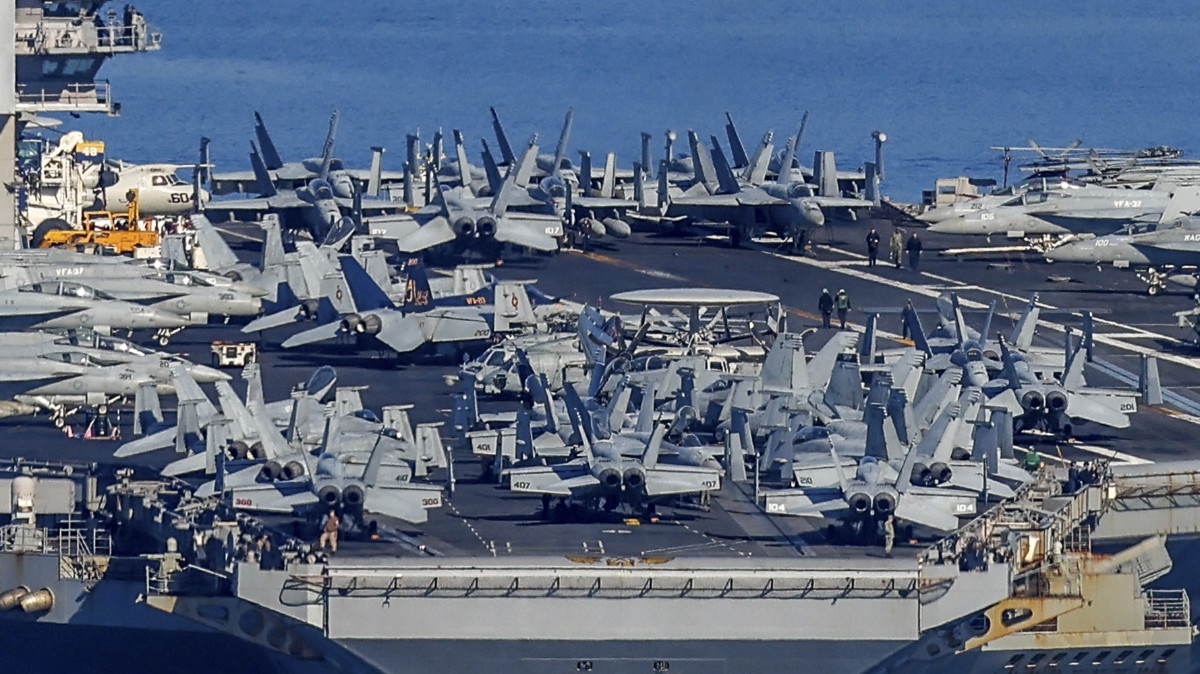 aircraft carrier Iran
