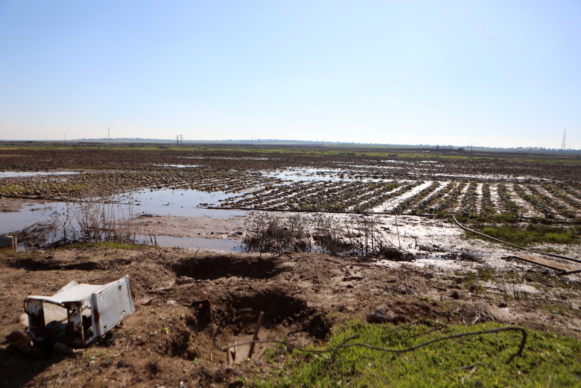 A general view of flooded lands east of Gaza City (MEE/Mohammed al-Hajjar)