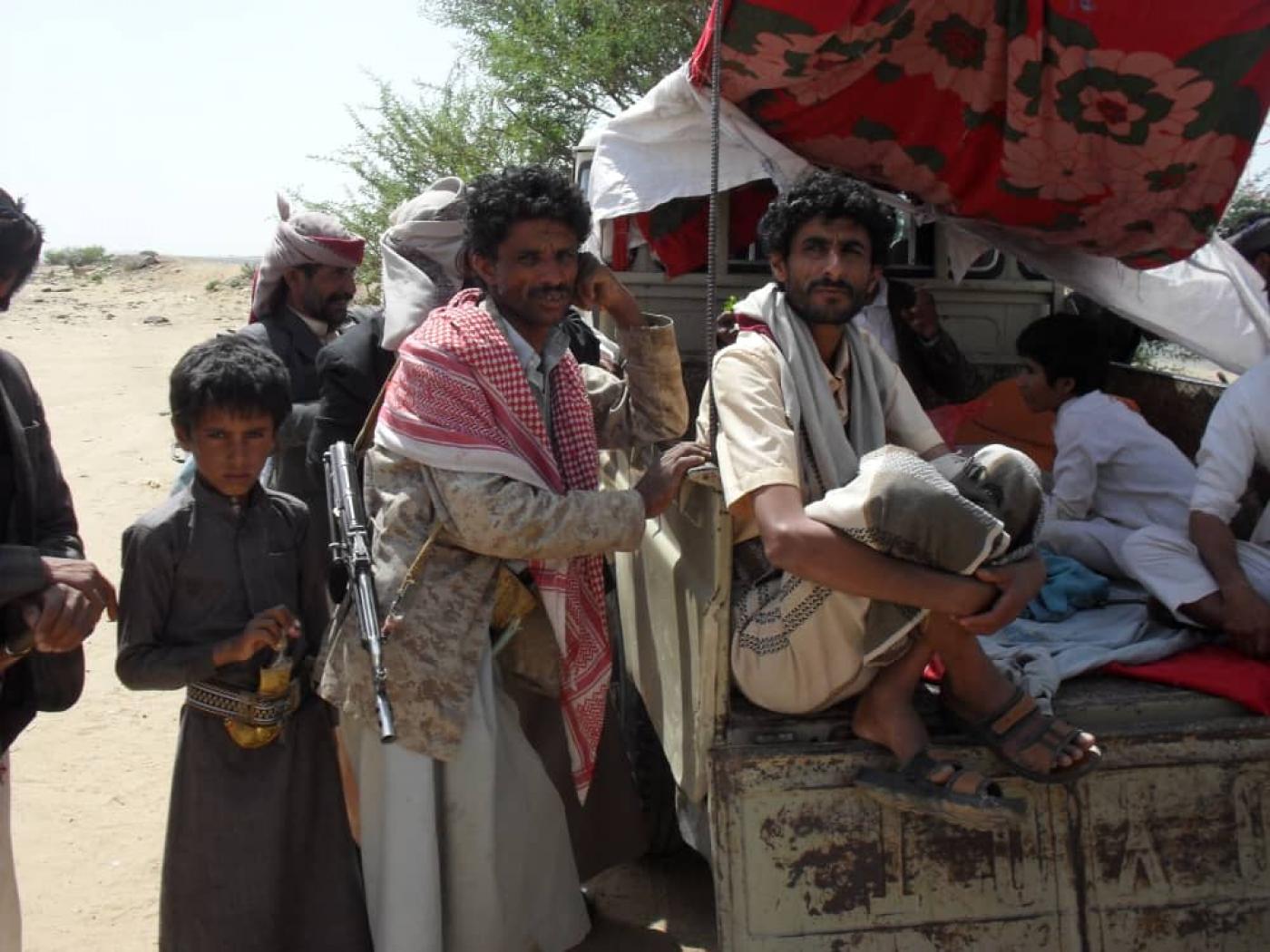 Abdullah Ahmed Hussein, assis sur une camionnette sur le marché d’Aleshash (MEE/Naseh Shaker)