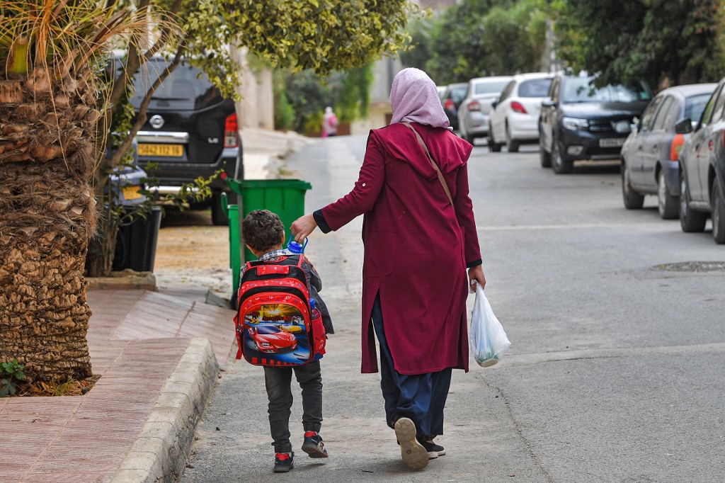 Algerian primary schools are scrambling to introduce English lessons, a move criticised by some as rushed, but welcomed by others 