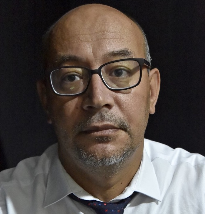 Selon l’avocat Abdelghani Badi, « des centaines d’activistes, de journalistes, d’hommes d’affaires et de politiques sont frappés d’une interdiction de quitter le territoire national [ISTN], sans aucune décision de justice » (Ryad Kramdi/AFP)