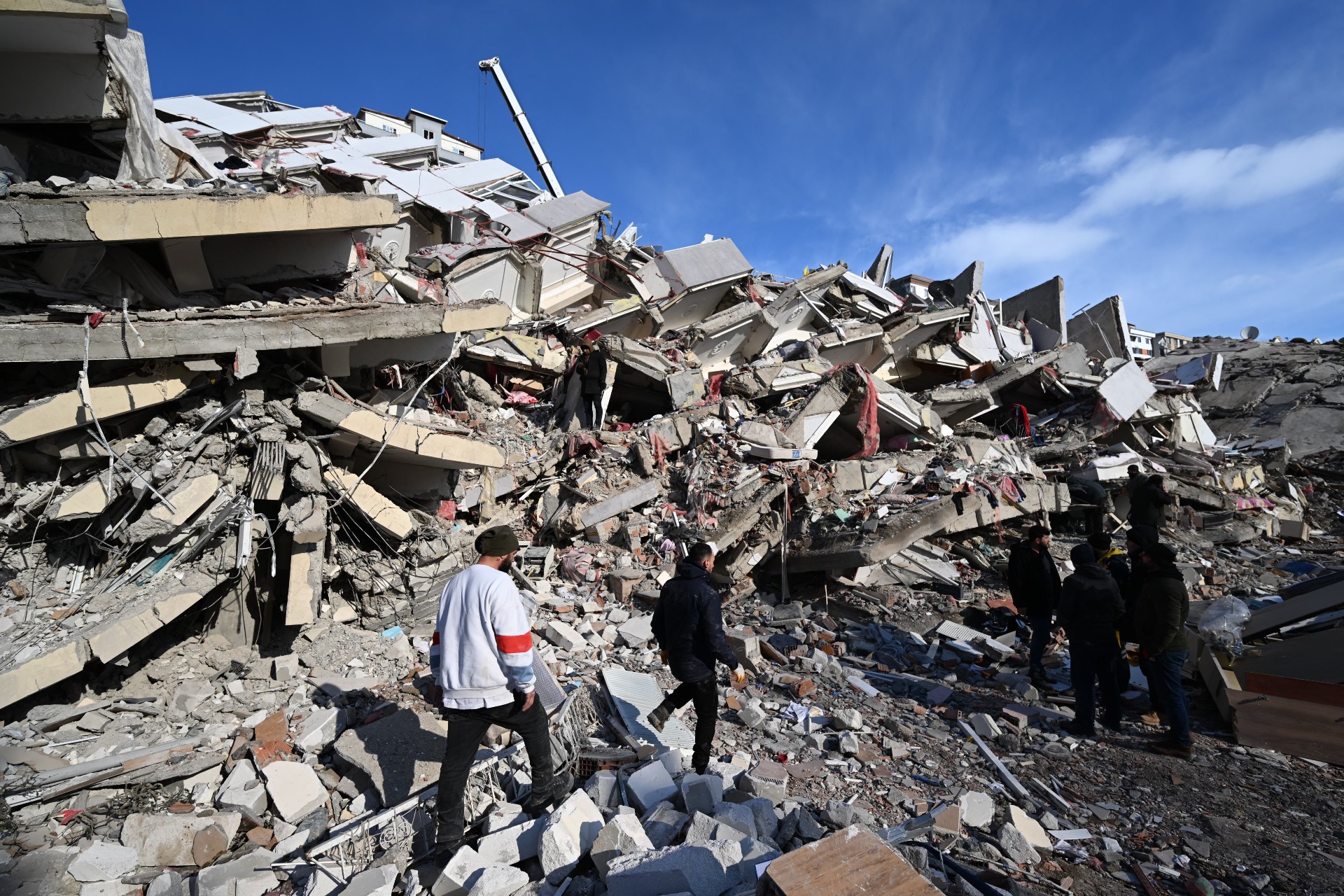 collapsed building turkey earthquake