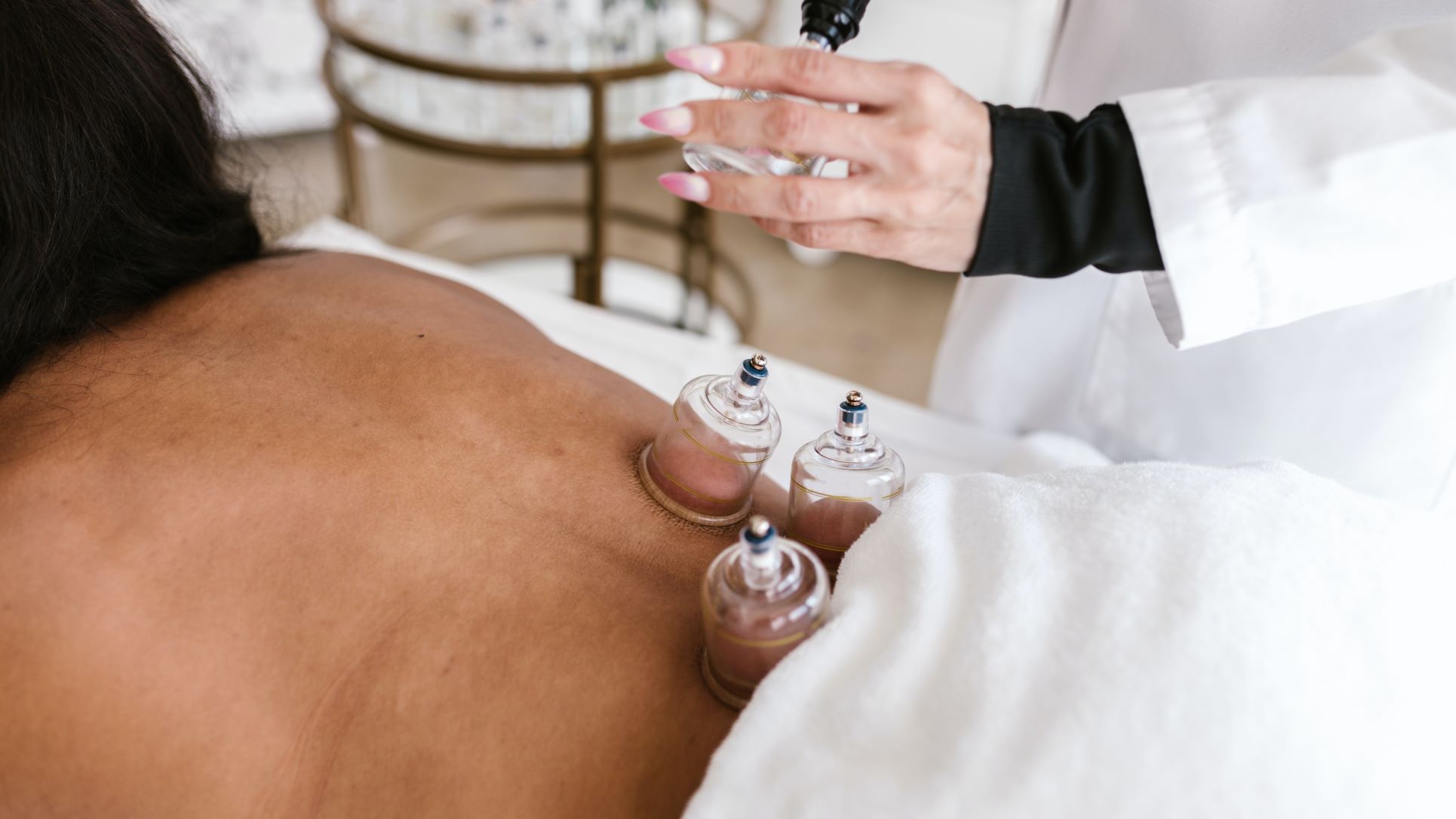 cupping-creative-commons-stock-image