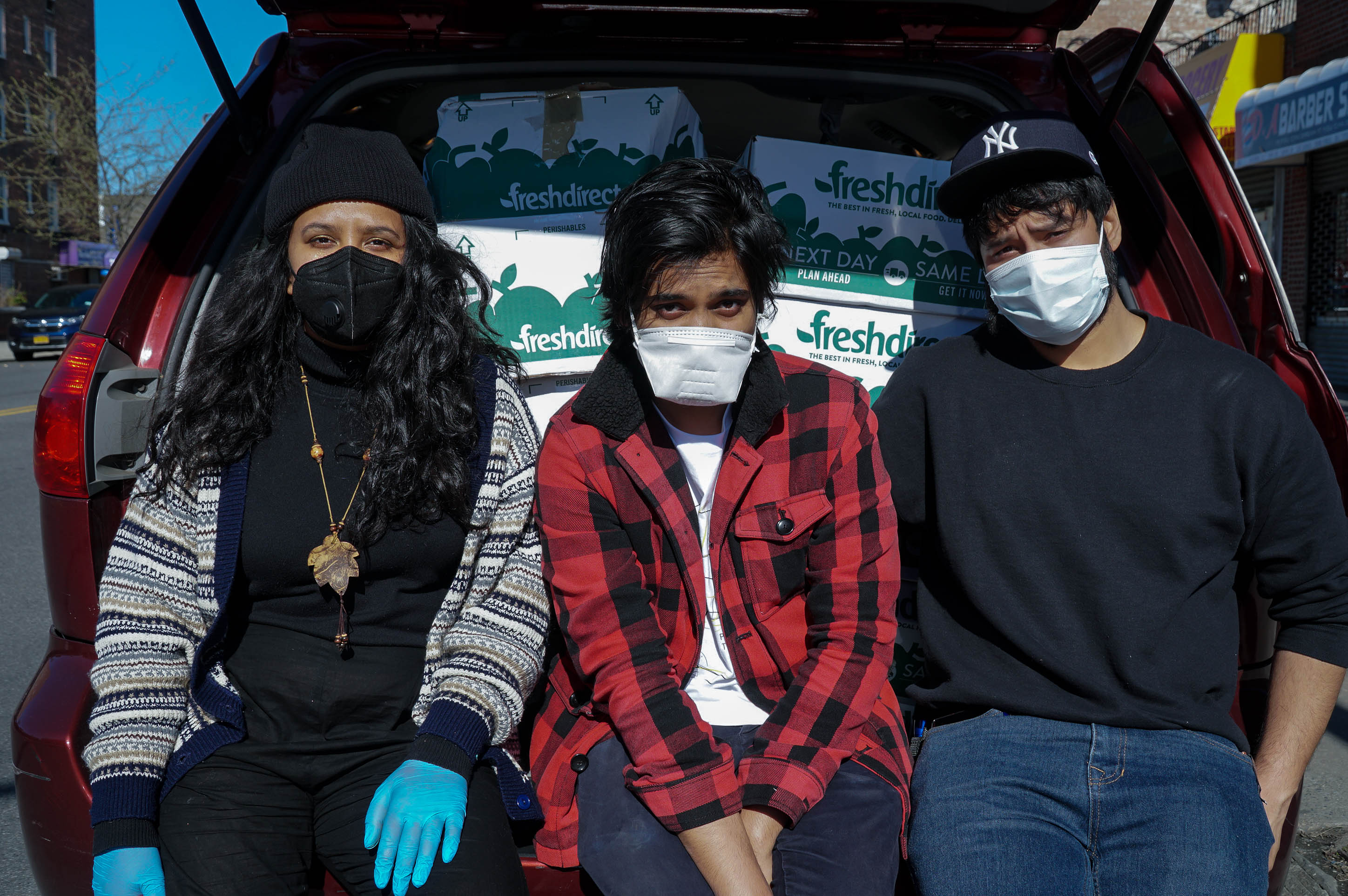 Bangladeshi volunteers 