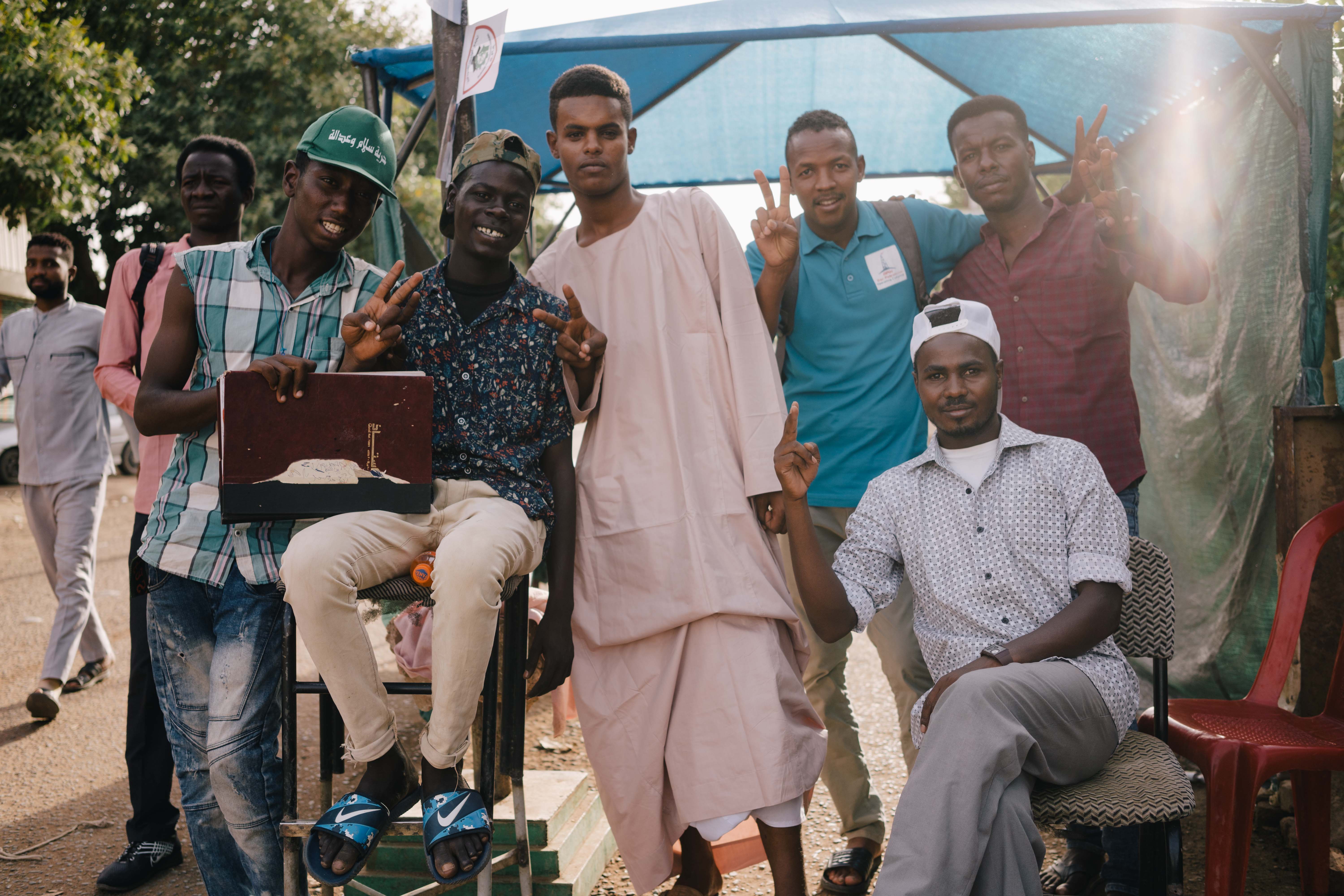 Barricade volunteer guards