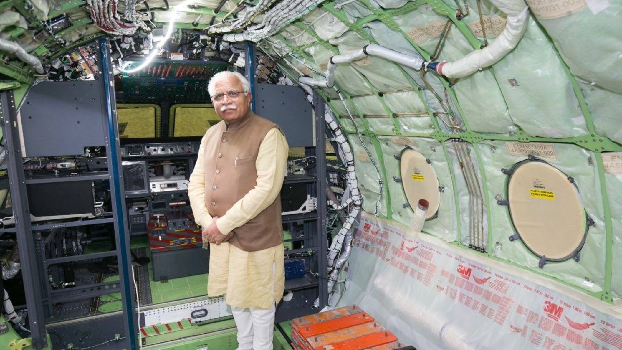 Chief Minister Manohar Lal visited the Israel Aerospace Industry manufacturing plant of Unmanned Aerial Vehicles and Jets (Facebook) 