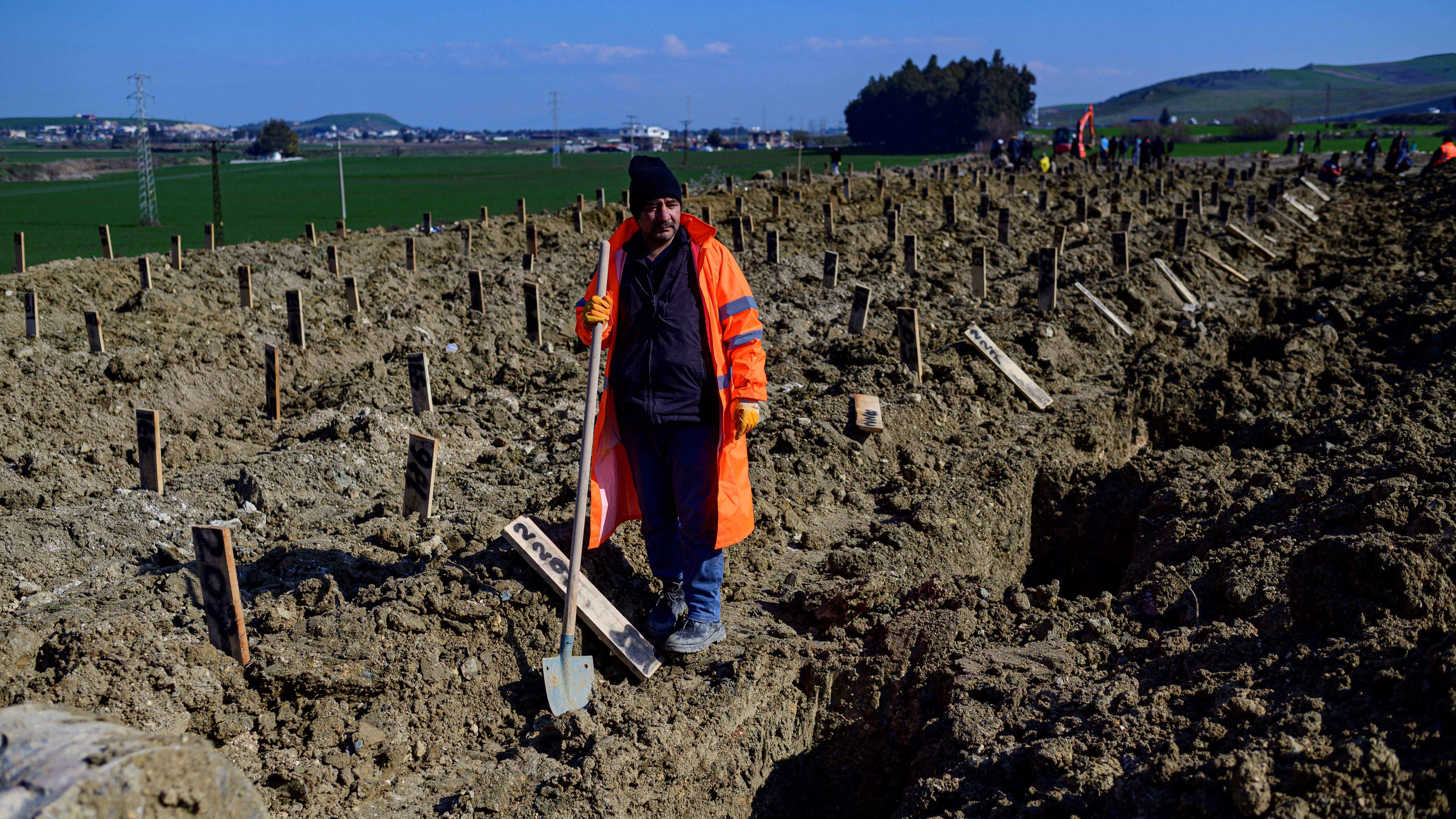 hatay-graveyard-yasin-akgul-afp