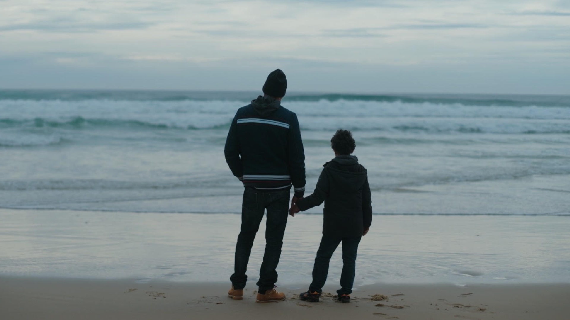 A picture (TAKEN WHERE AND WHEN?) of Karim and one of his children who was taken to Syria (CinéTV/Bernard Jallet)