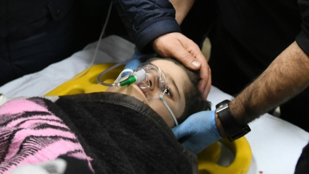 Rescuers found 14-year-old Osman after hearing sounds in the rubble (Twitter)