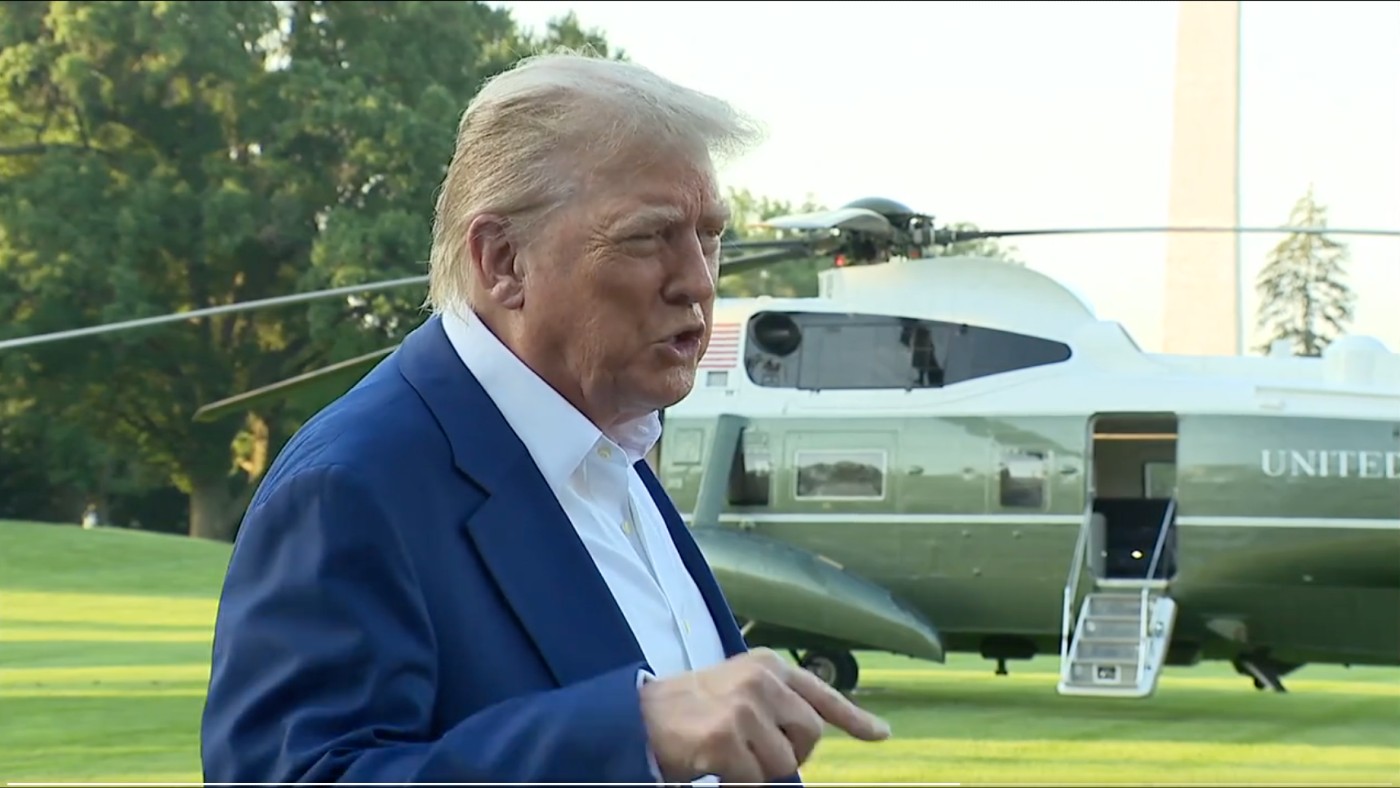 Trump speaks to reporters 