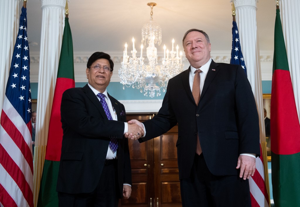 Bangladeshi foreign minister Abdul Momen (l) was clear that Begum could face the death penalty if taken to Bangladesh (AFP)  