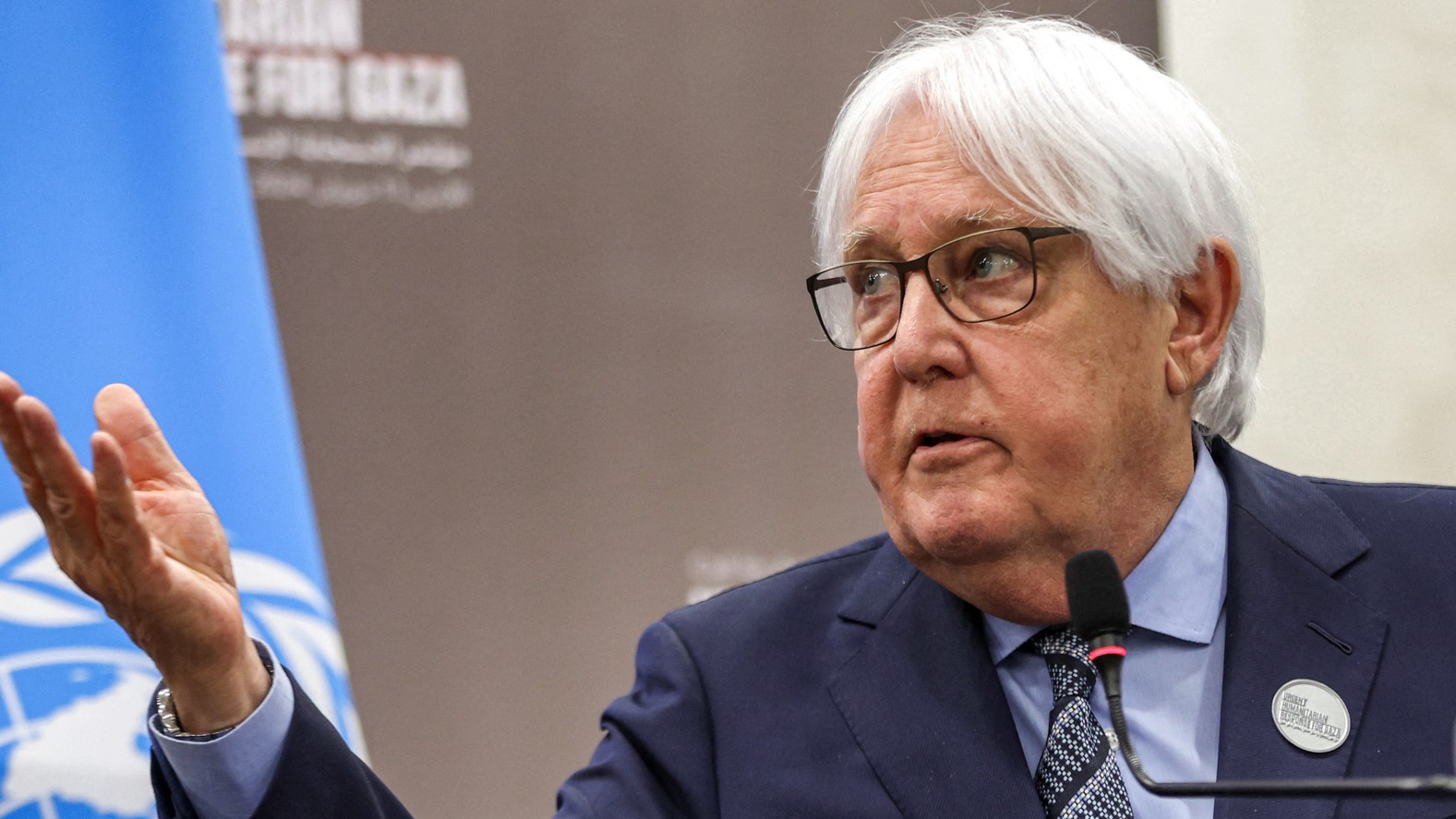 Former UN humanitarian affairs chief Martin Griffiths during a press conference with the Jordanian and Egyptian foreign ministers in Jordan, on 11 June 2024 (AFP)
