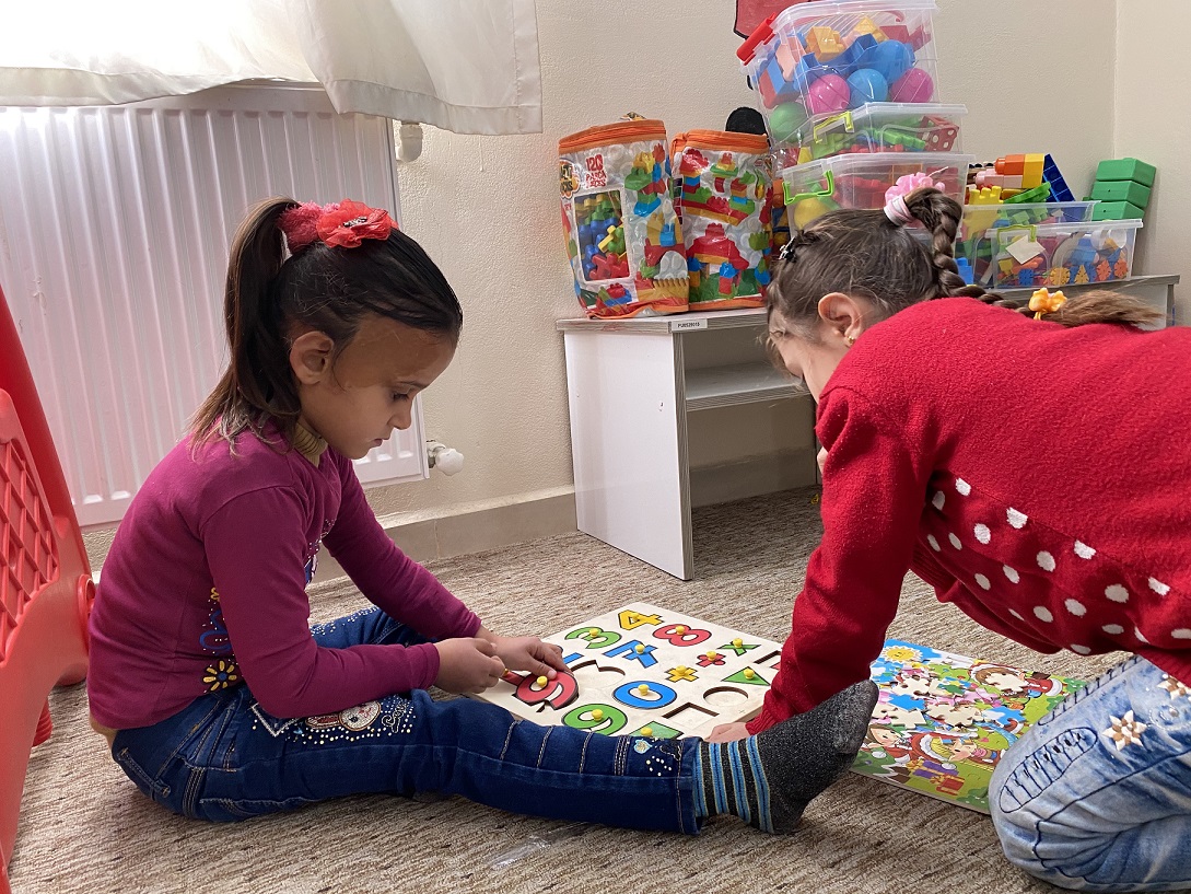 « Avec la guerre, on est en train de construire une génération entière d’analphabètes », estime Mohamed Ghazal, fondateur d’al-Wafa (MEE/Édith Bouvier et Céline Martelet)