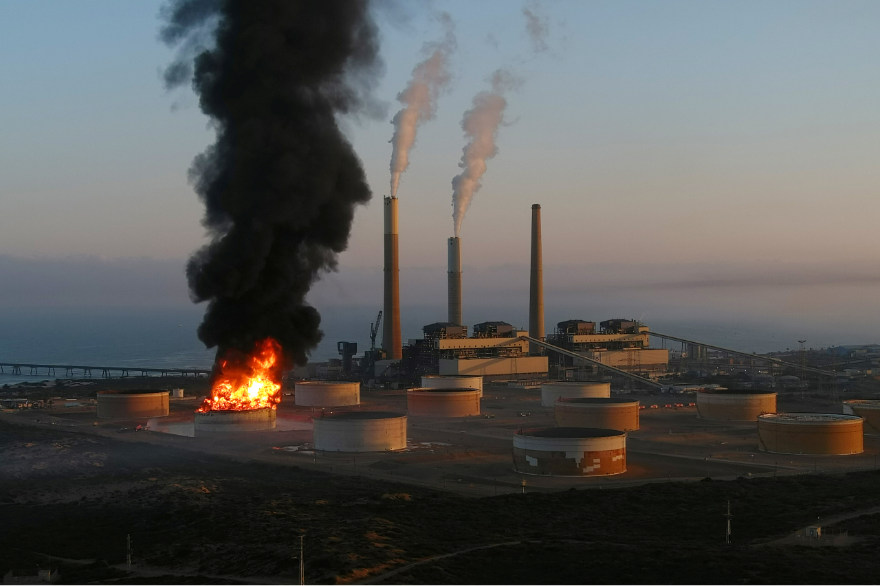 Israel: Gaza rockets hit Israeli pipeline near Ashkelon