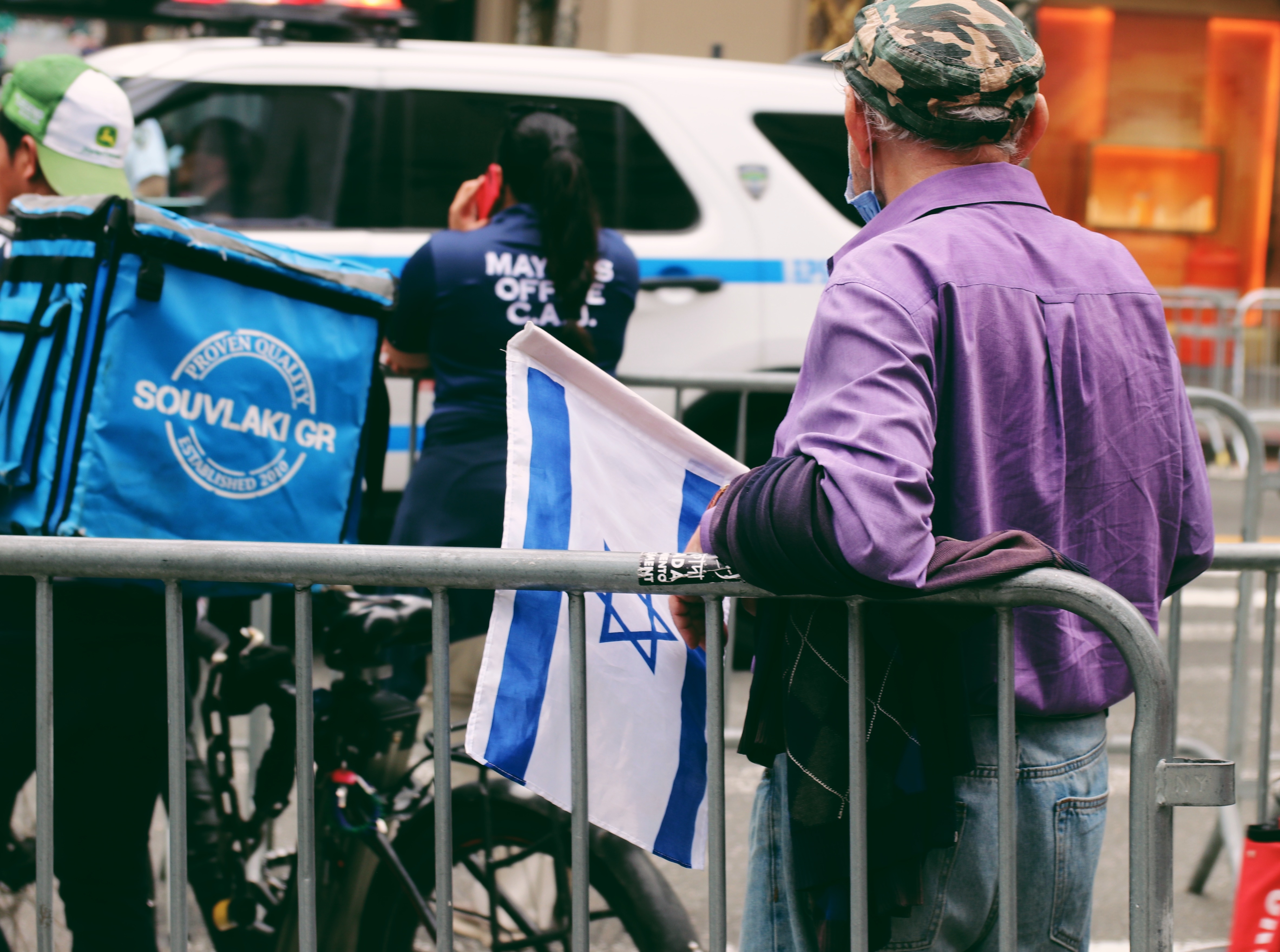 A spectator at the Celebrate Israel parade on 22 May, 2022 in NYC (MEE/Zainab Iqbal)