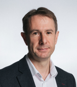 Pour James Mc Dougall, une histoire beaucoup plus critique et beaucoup plus riche est enseignée dans les lycées et les universités français (University of Oxford)