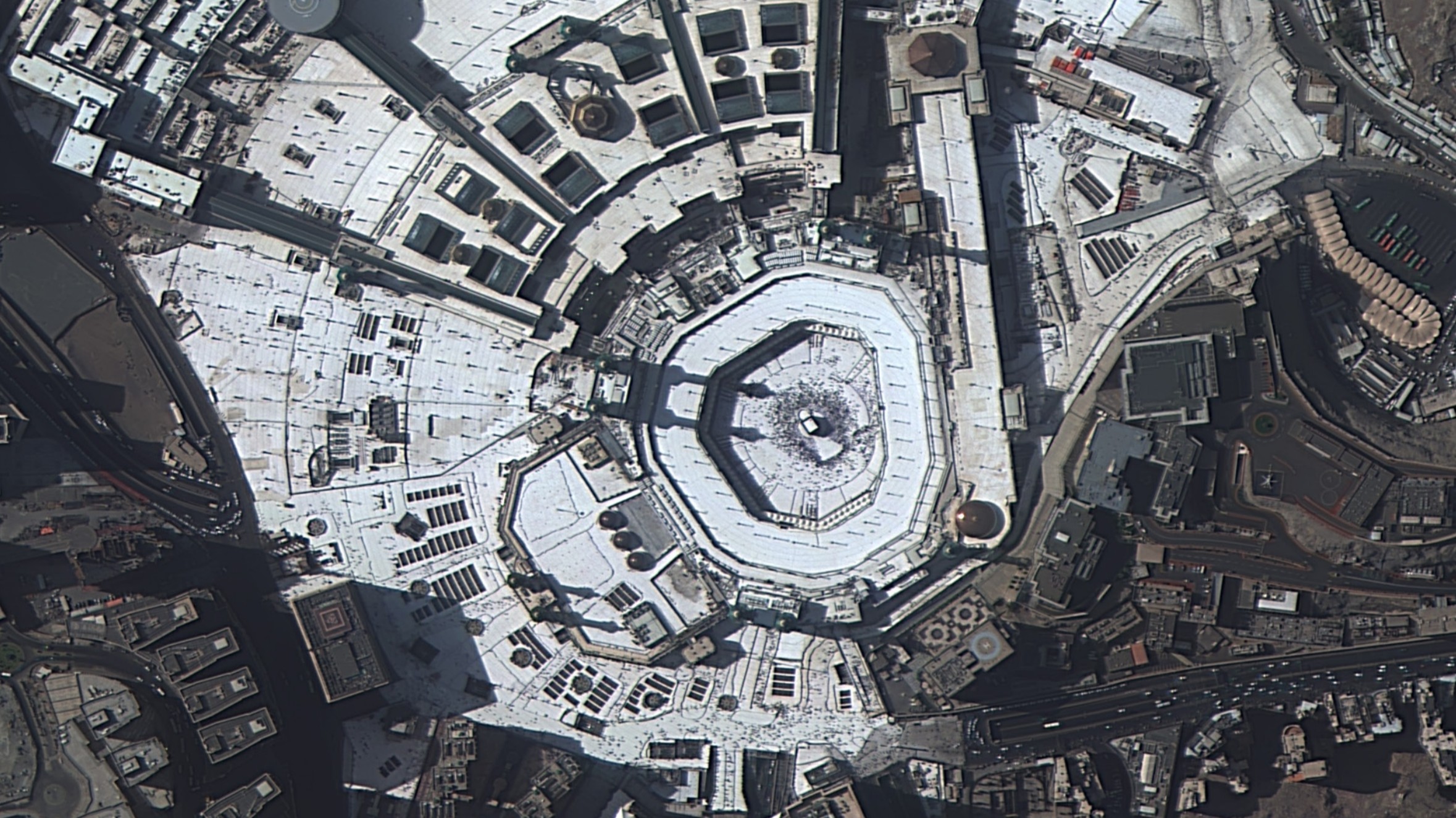 ​  A satellite image taken of Mecca's Grand Mosque by a space camera designed and built by Tubitak Uzay on the same day Turkey signed the Mecca agreement with Saudi Arabia (Supplied: Tubitak Uzay)  ​