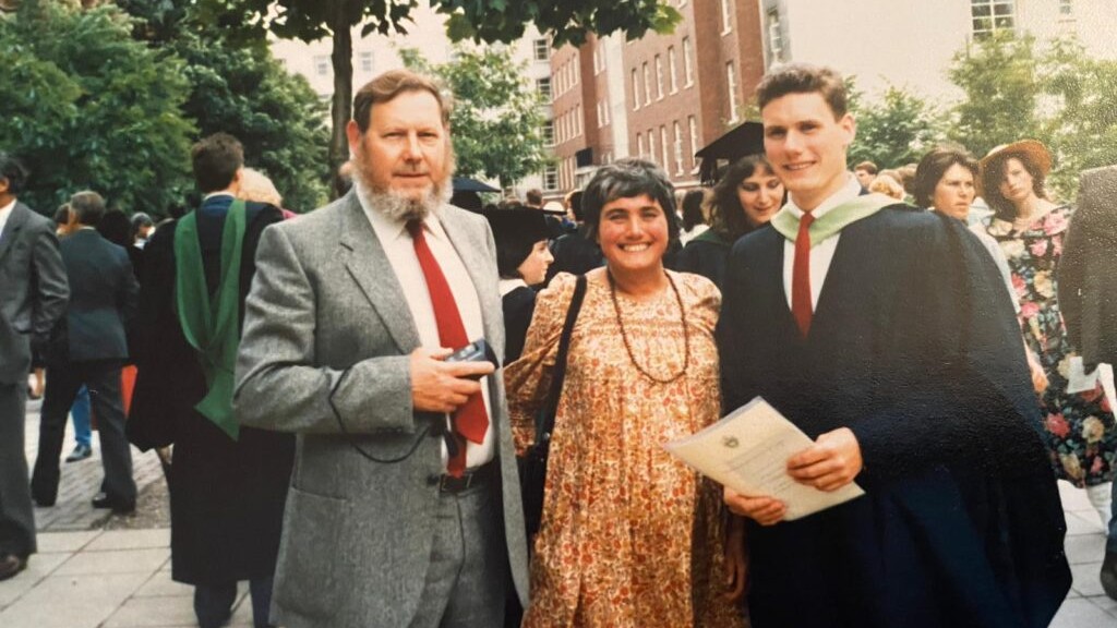 Starmer with parents