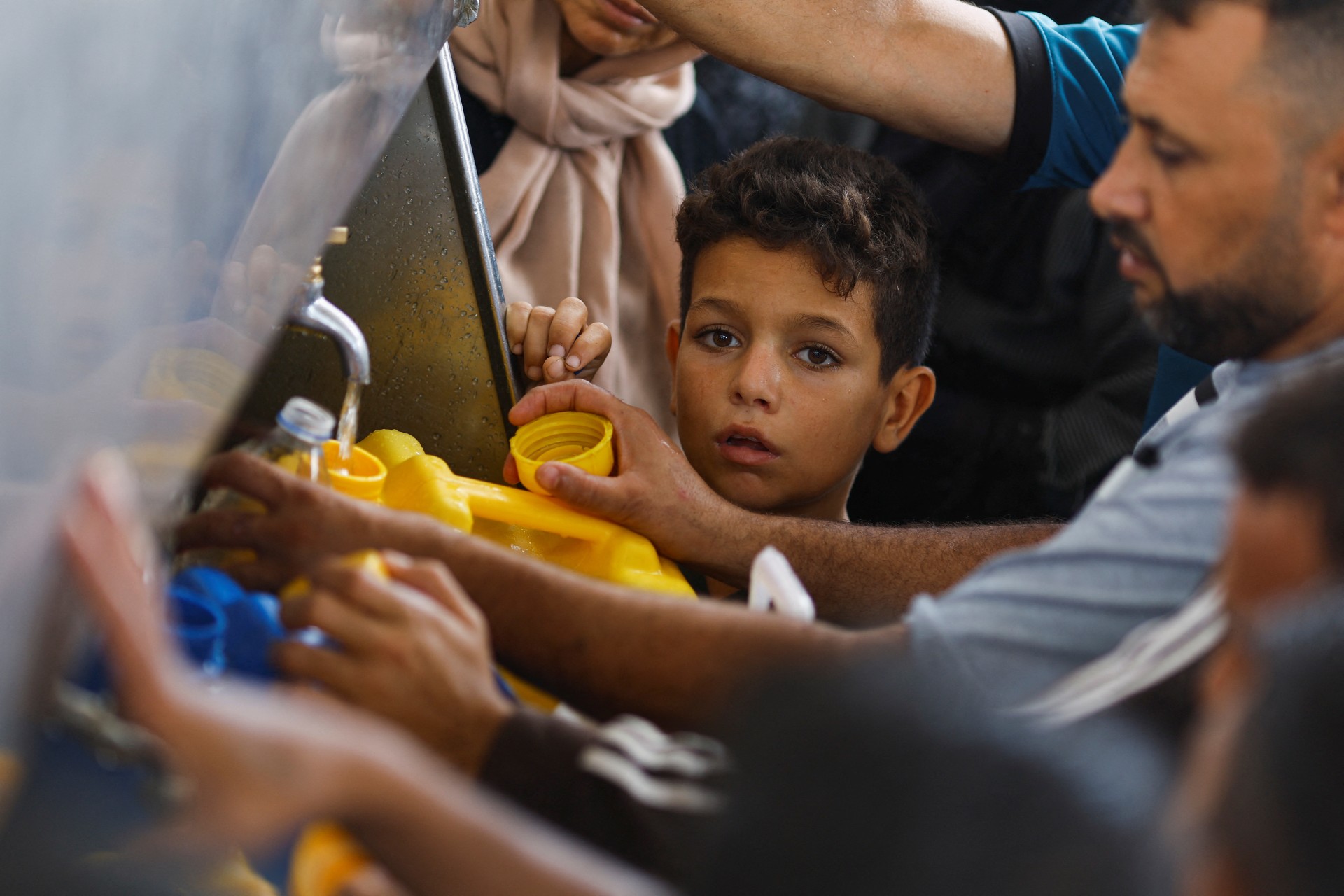 khan younis gaza water